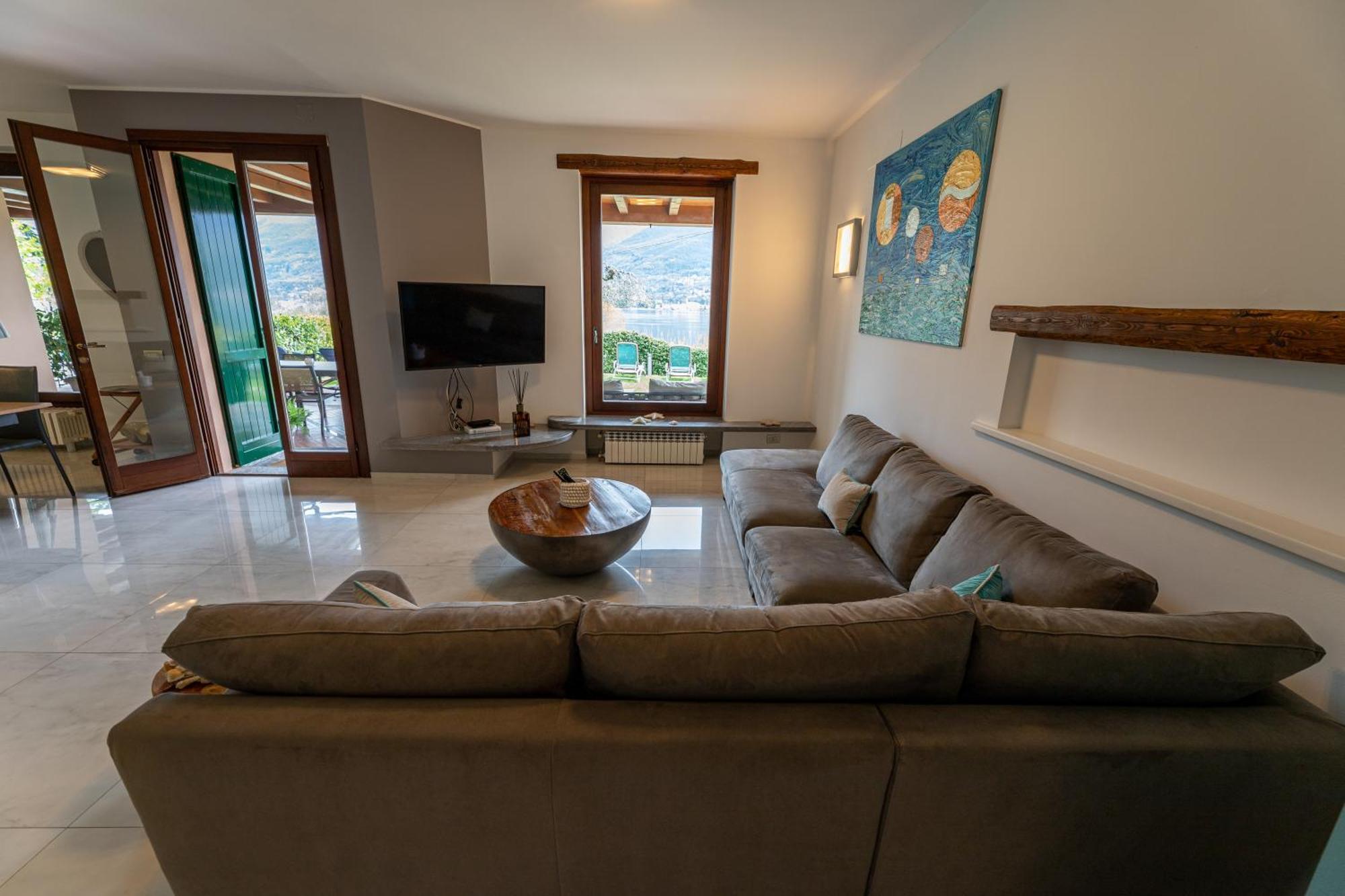 Villa Vittoria With Private Heated Pool & Shared Sauna - Bellagio Village Oliveto Lario