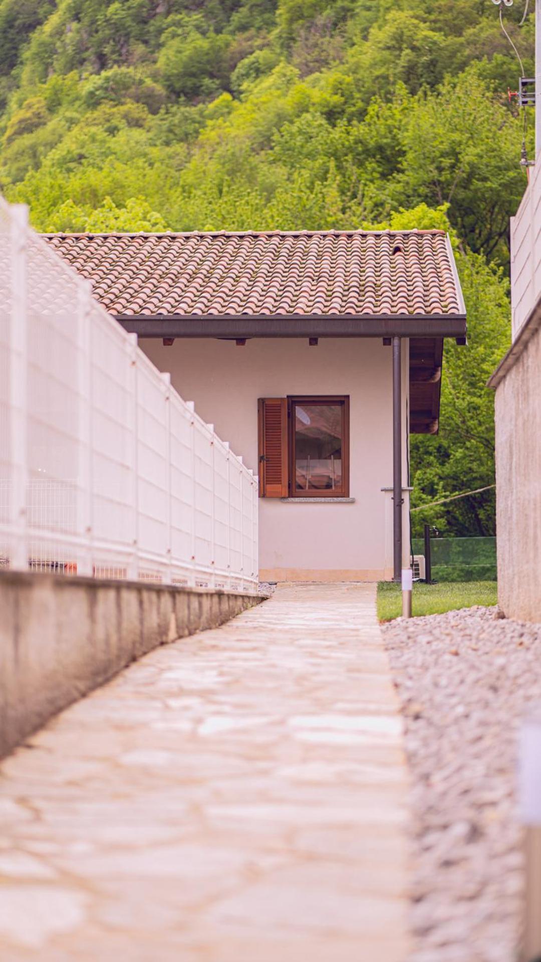 A Due Passi Da Bellagio Lake View House With Garden