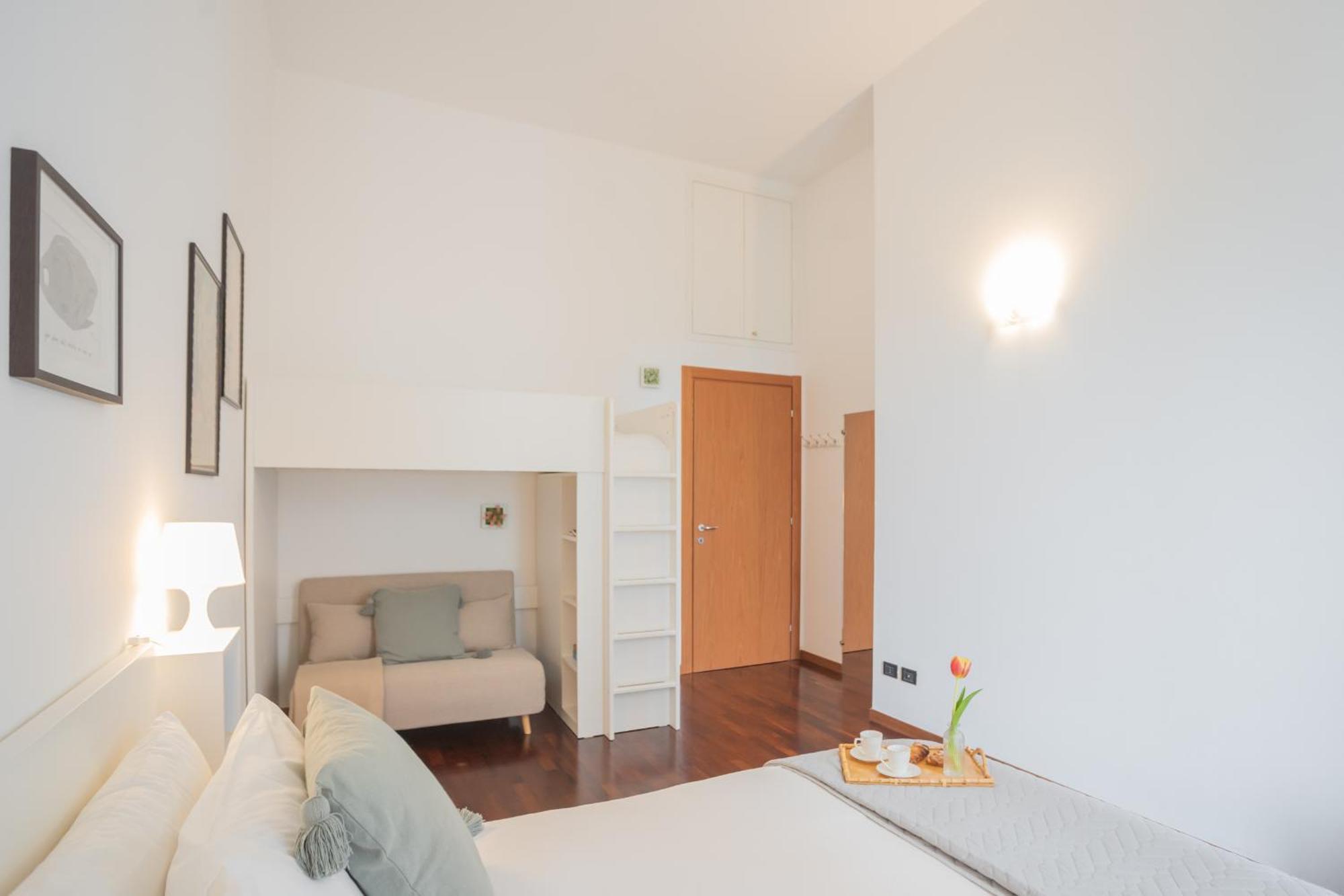 Filanda - Lakefront In By Rent Apartment