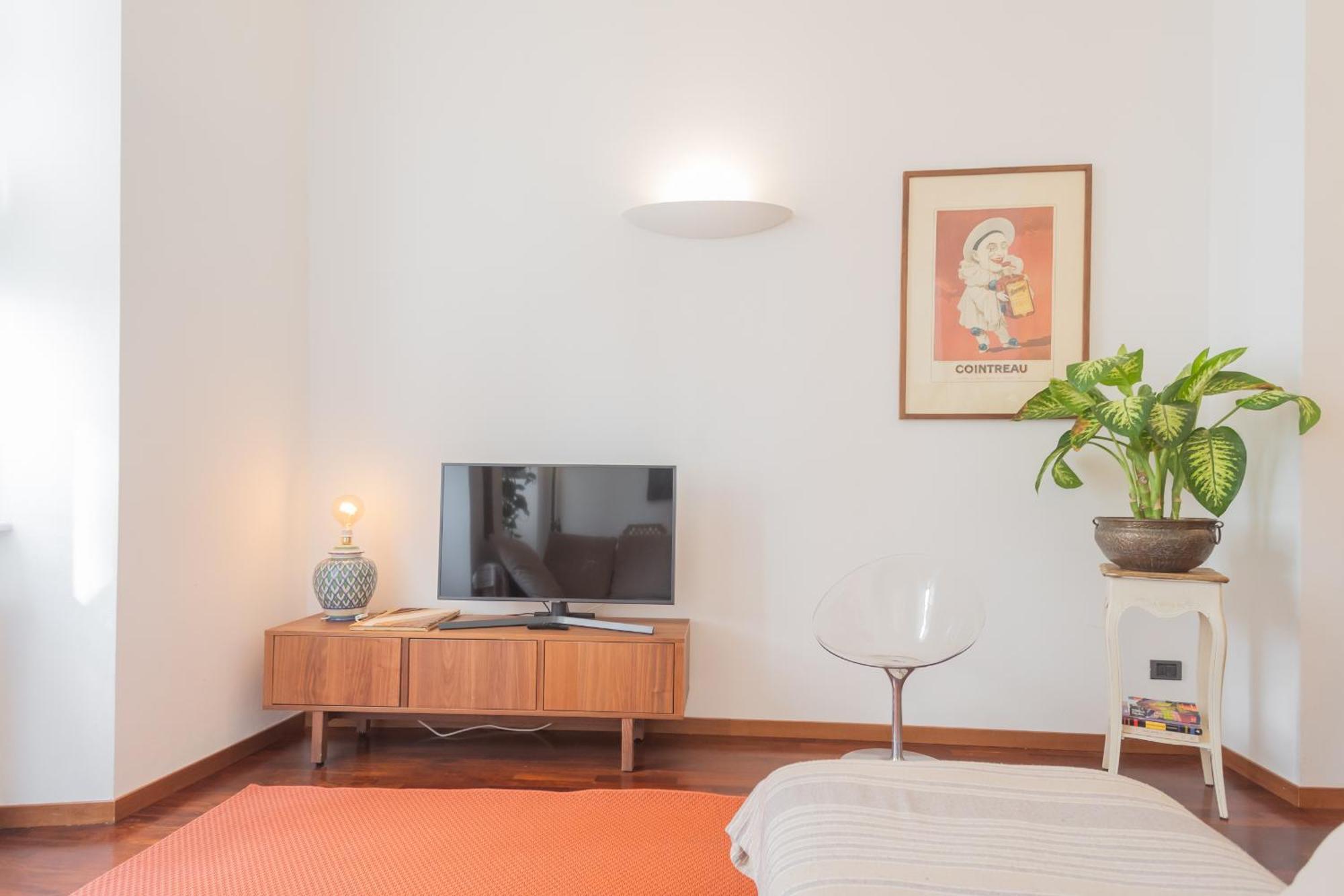 Filanda - Lakefront In By Rent Como