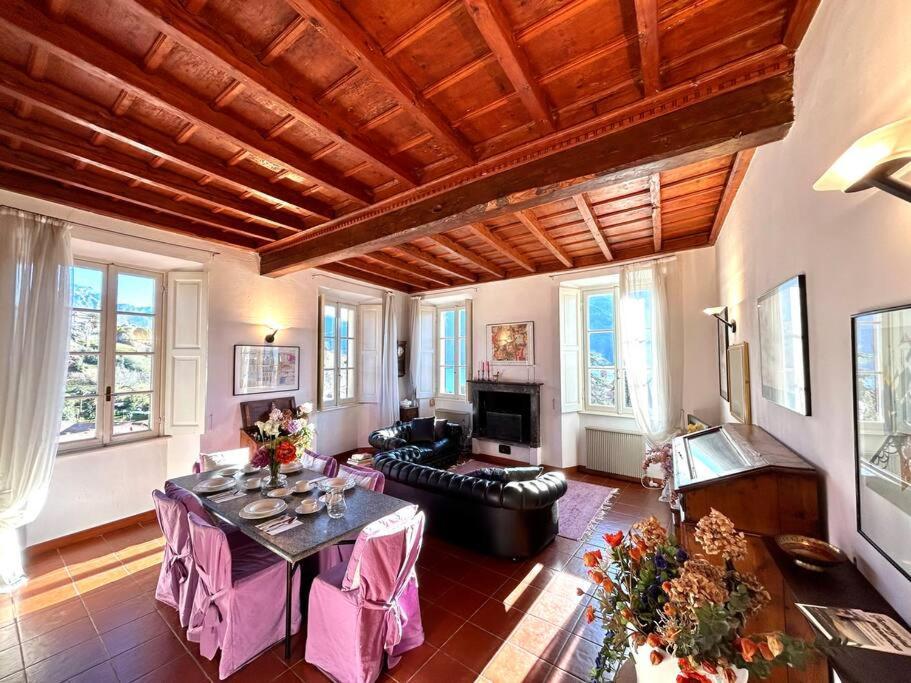 Elegant Inside Fontana Apartment *
