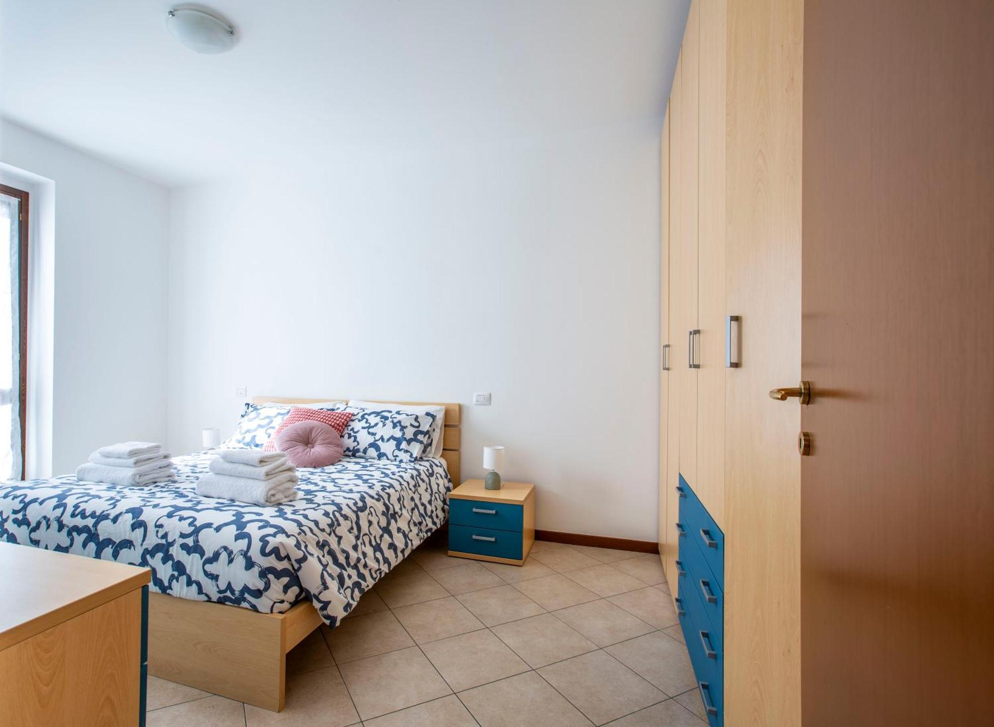 - Lakeside Bliss Apartment Mandello del Lario