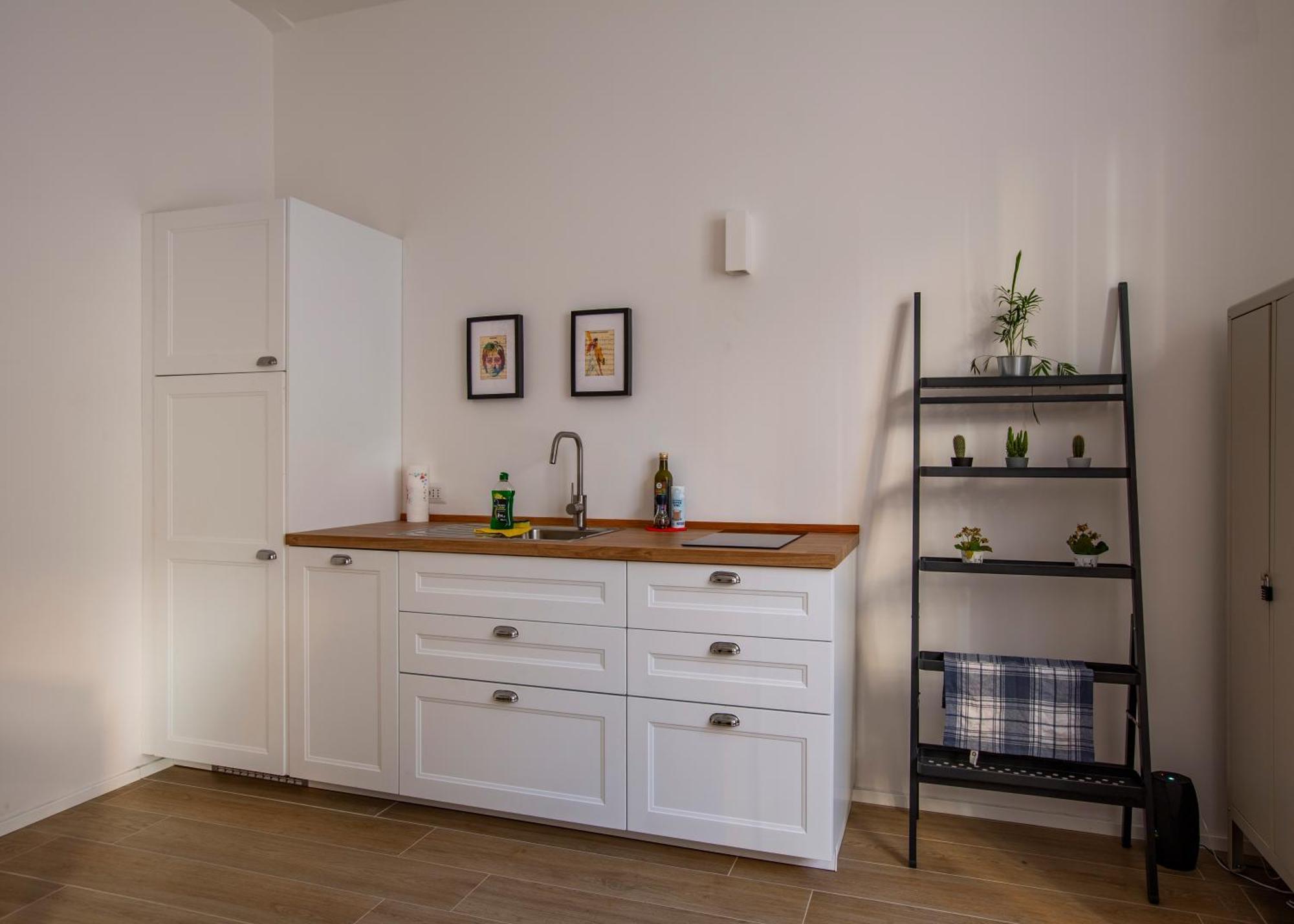 Apartment -art Gallery- Luxury Boutique In Center Of Como