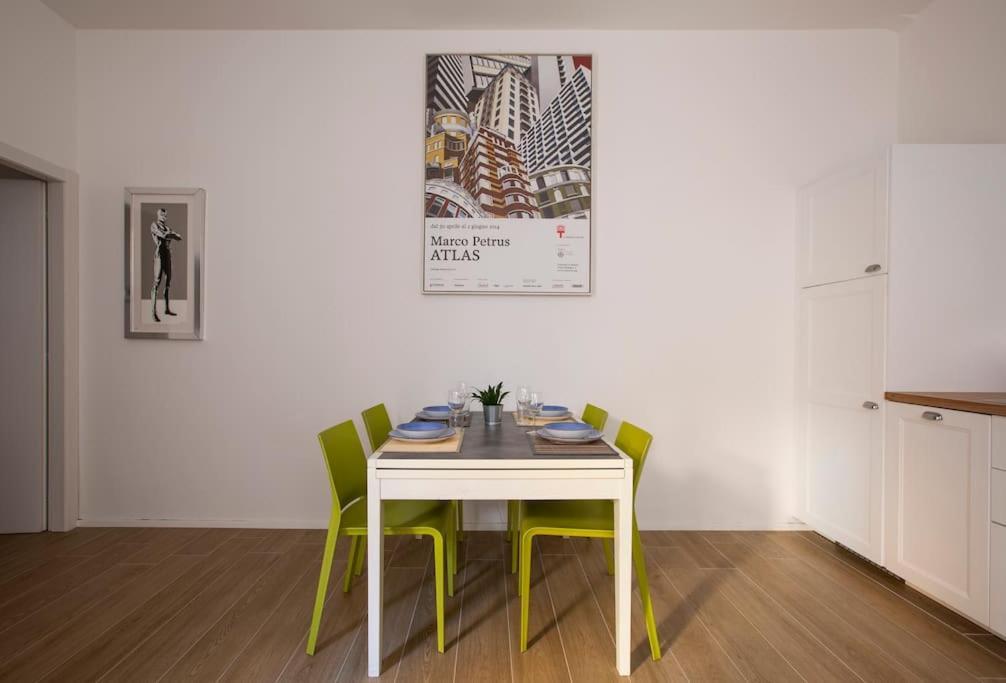 Apartment -art Gallery- Luxury Boutique In Center Of Como