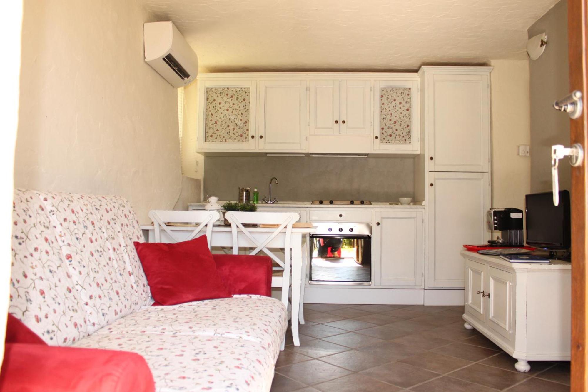 Alloggio per agriturismo Borgo Erbiola *