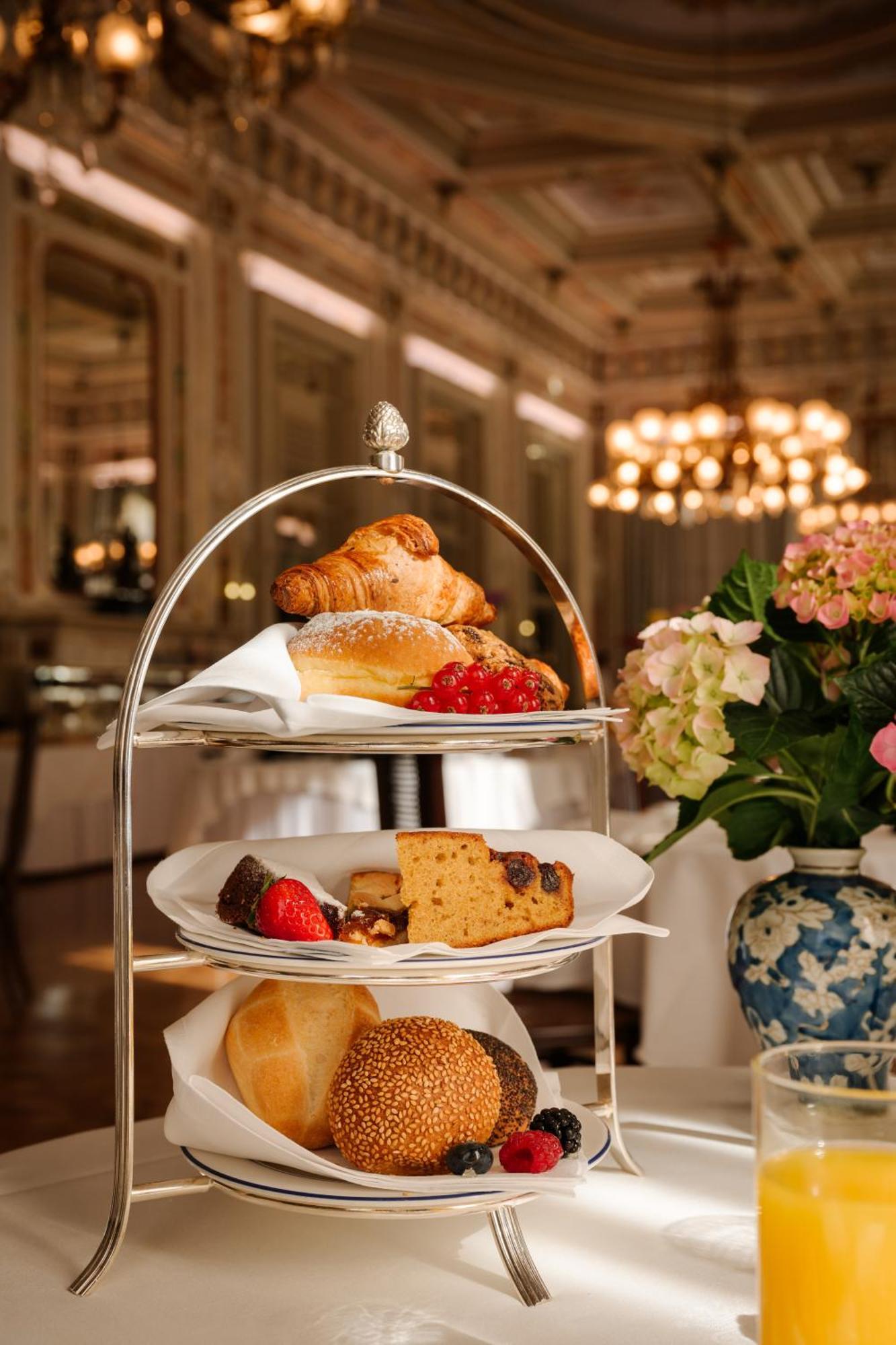 Hotel Grand Serbelloni - A Legendary Bellagio