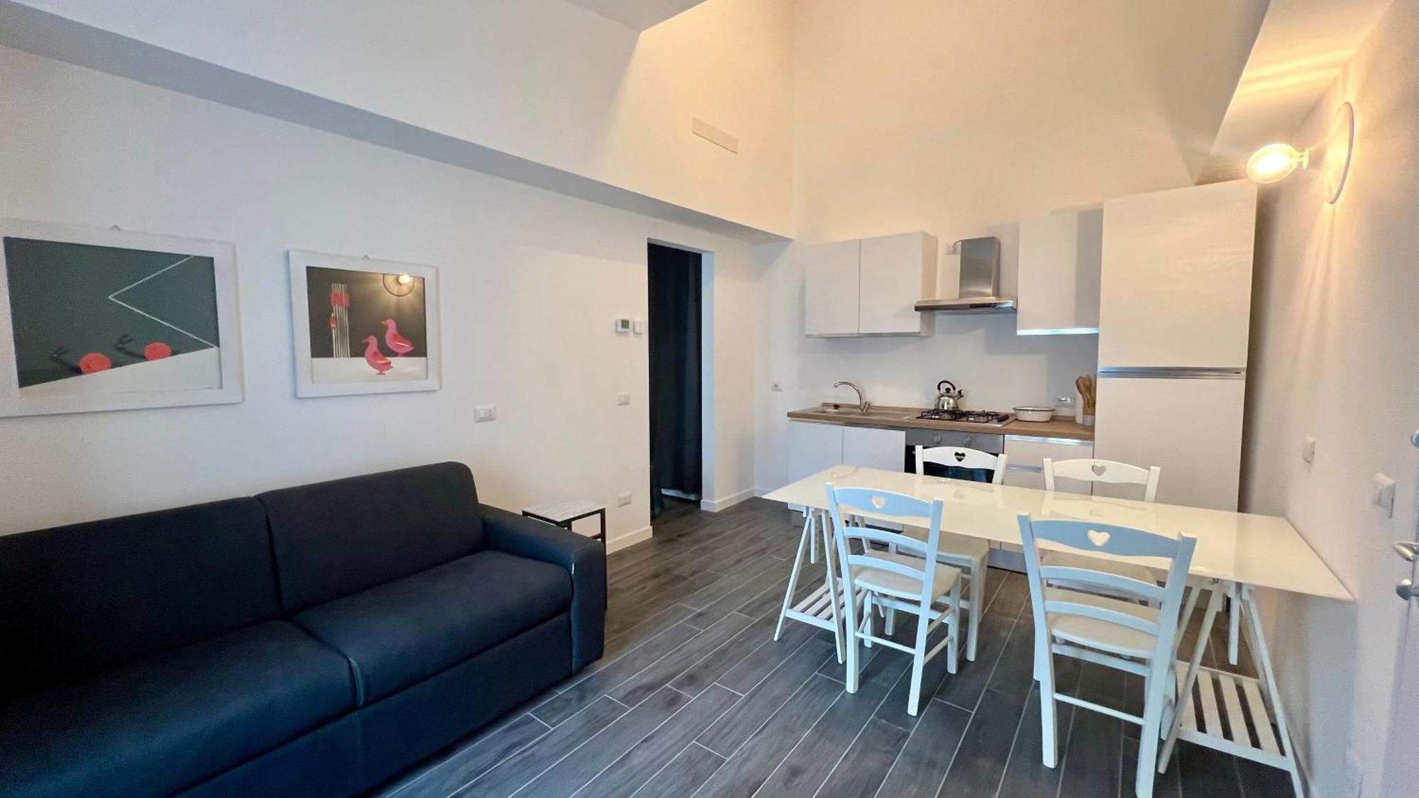 Meschihouse - Liberty 25 *