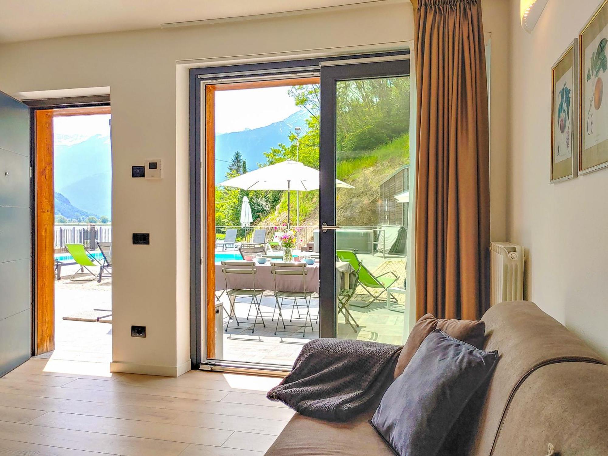 Apartment Armonia Mit Terrassen Am Dascio