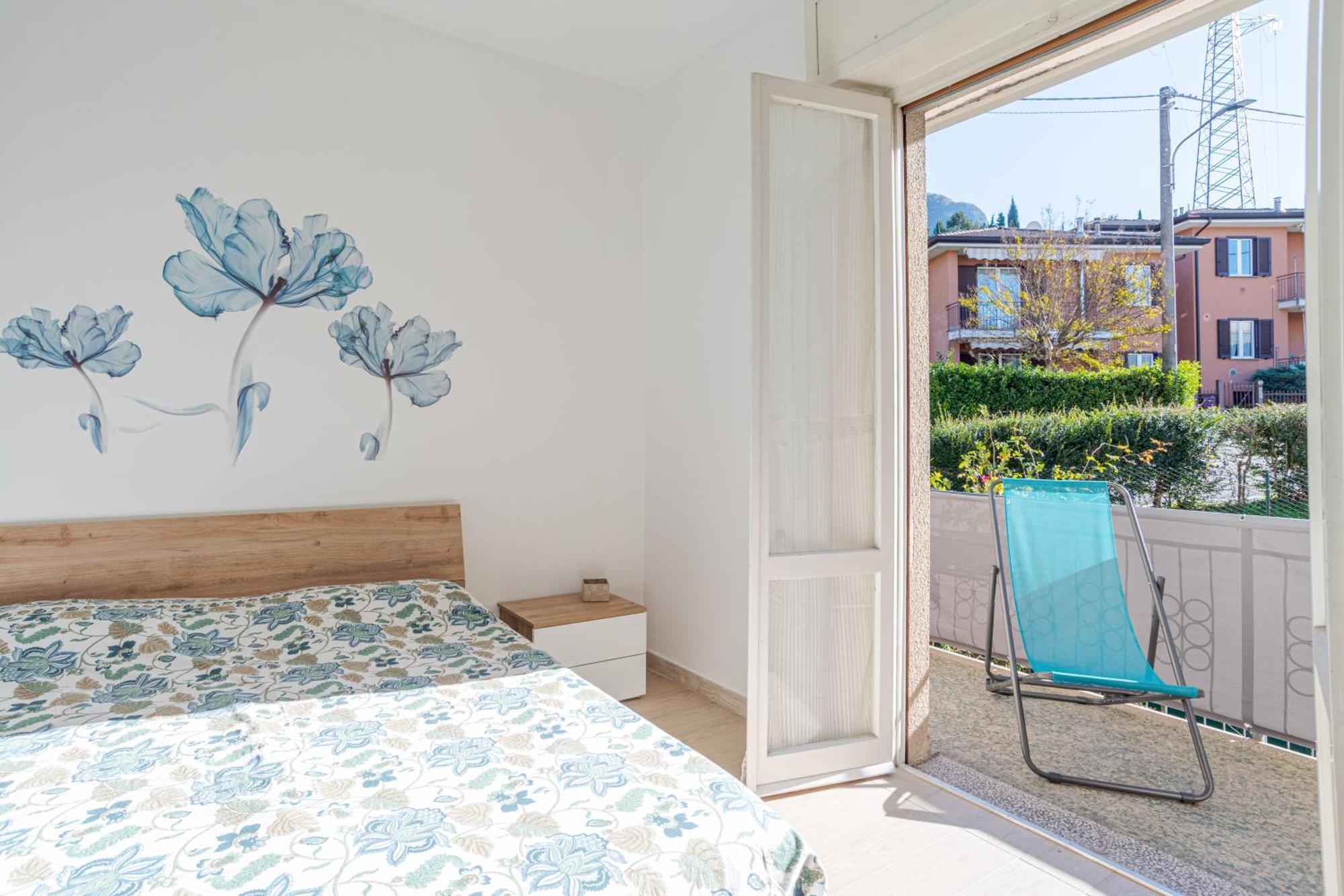 Cosy With 2 Balconies In Apartment Lierna