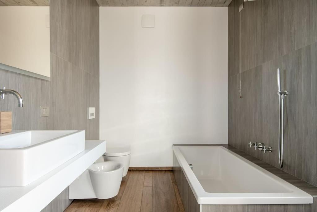 Tranquil Nestled Among Ancient Chestnut Trees Villa *