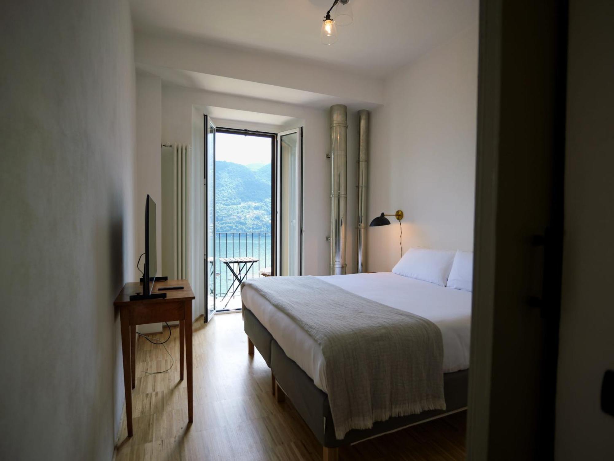 Up & Up - By Myhomeincomo Casa vacanze