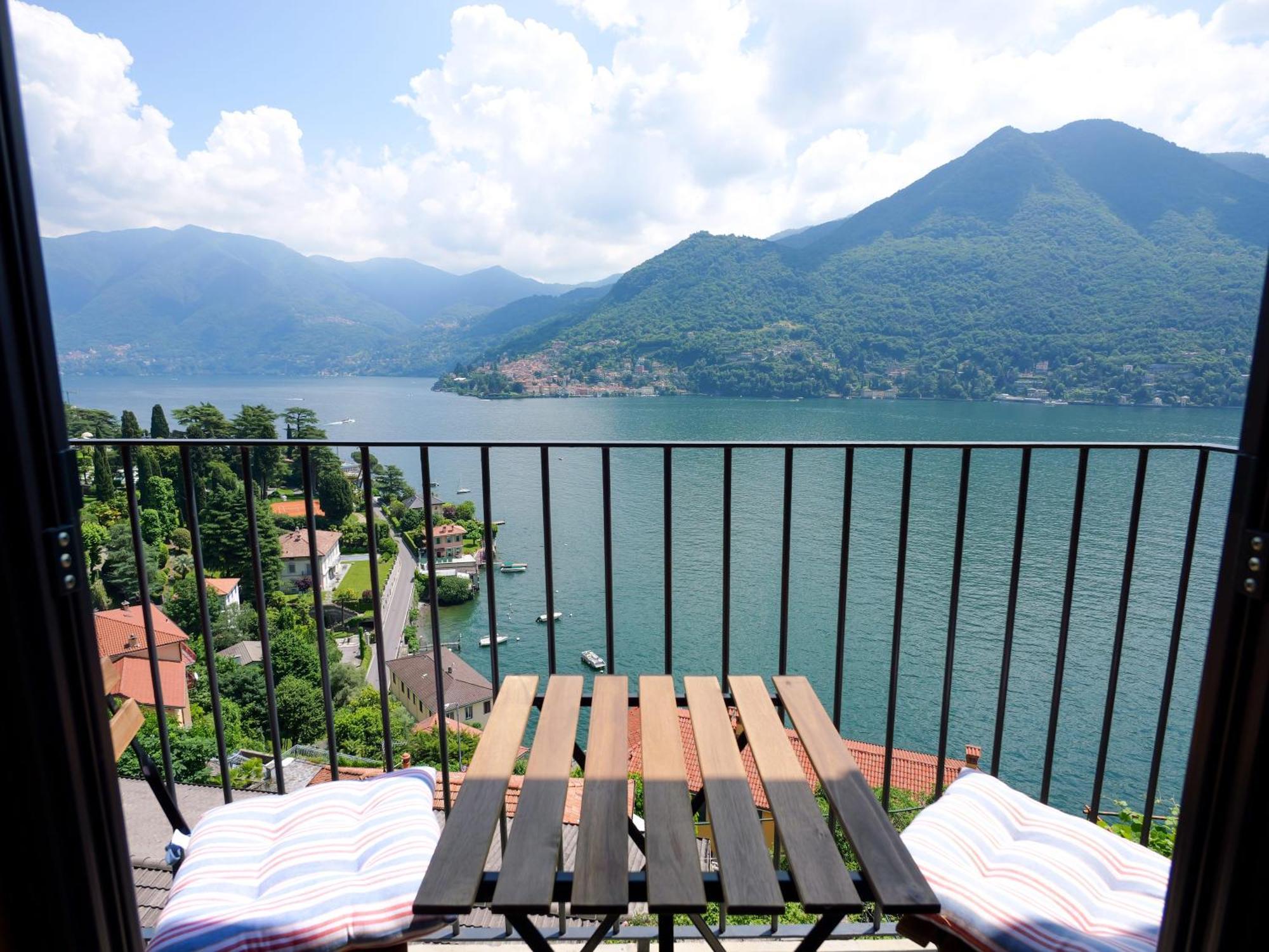 Up & Up - By Myhomeincomo Casa vacanze