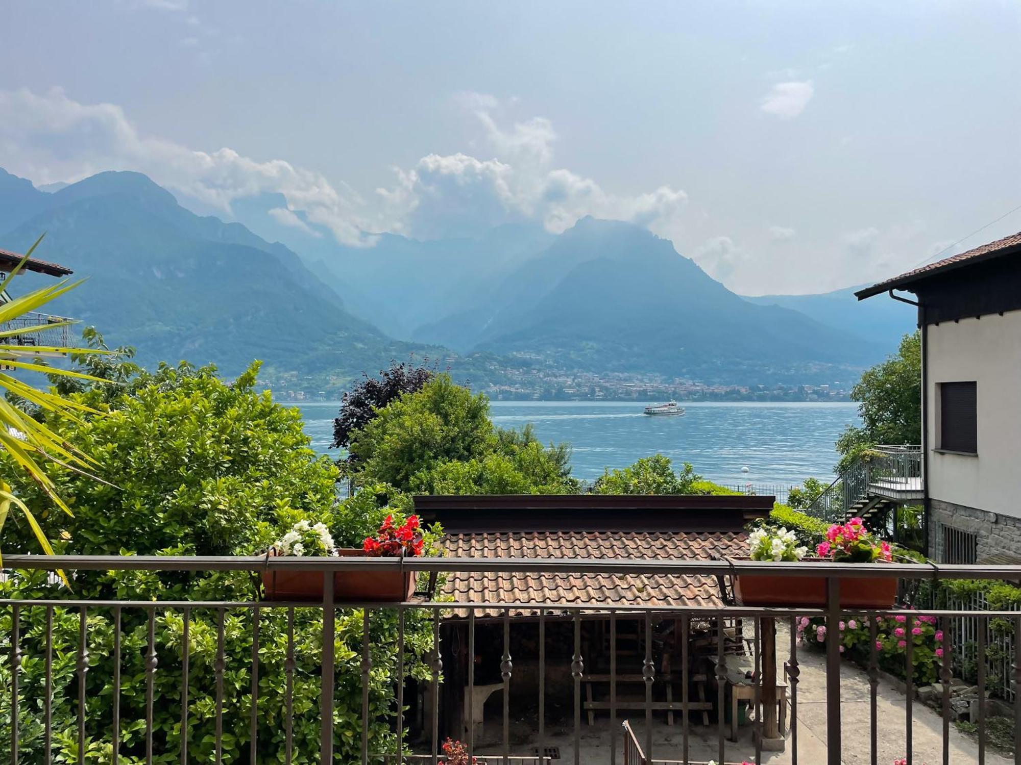 Apartment Il Melograno 1 With Access Oliveto Lario