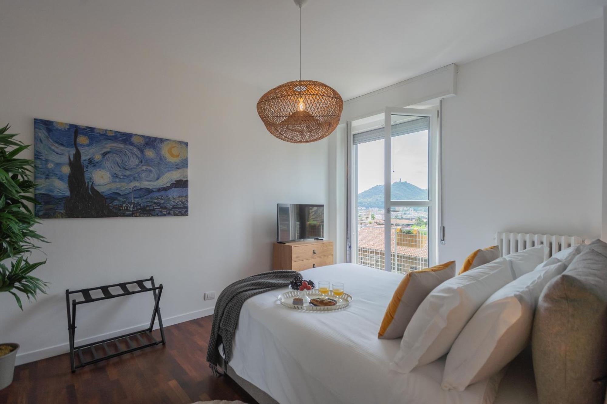 Apartment Panorama By Rent Como