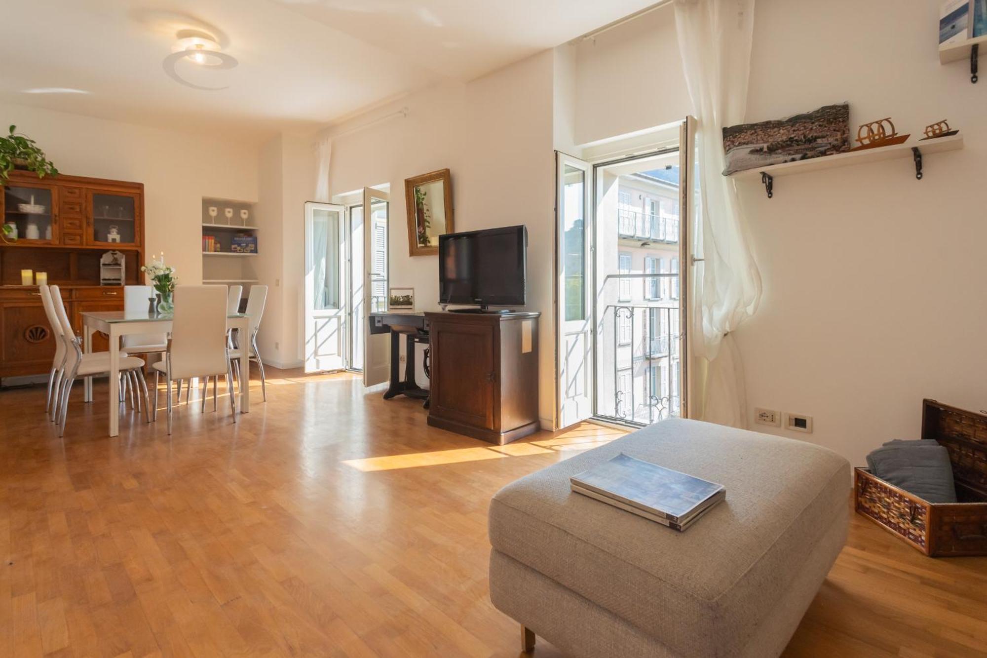 Linda By Rent Apartment