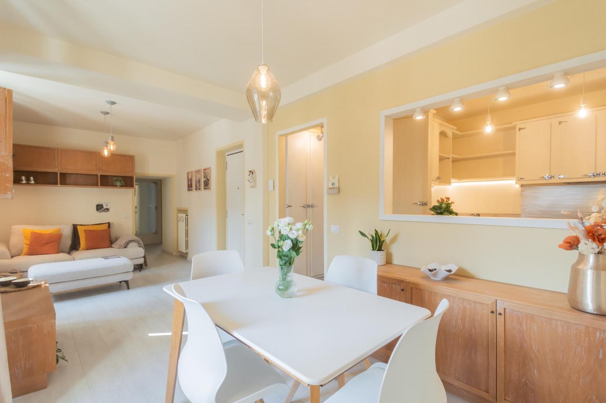 Linda By Rent Apartment Como