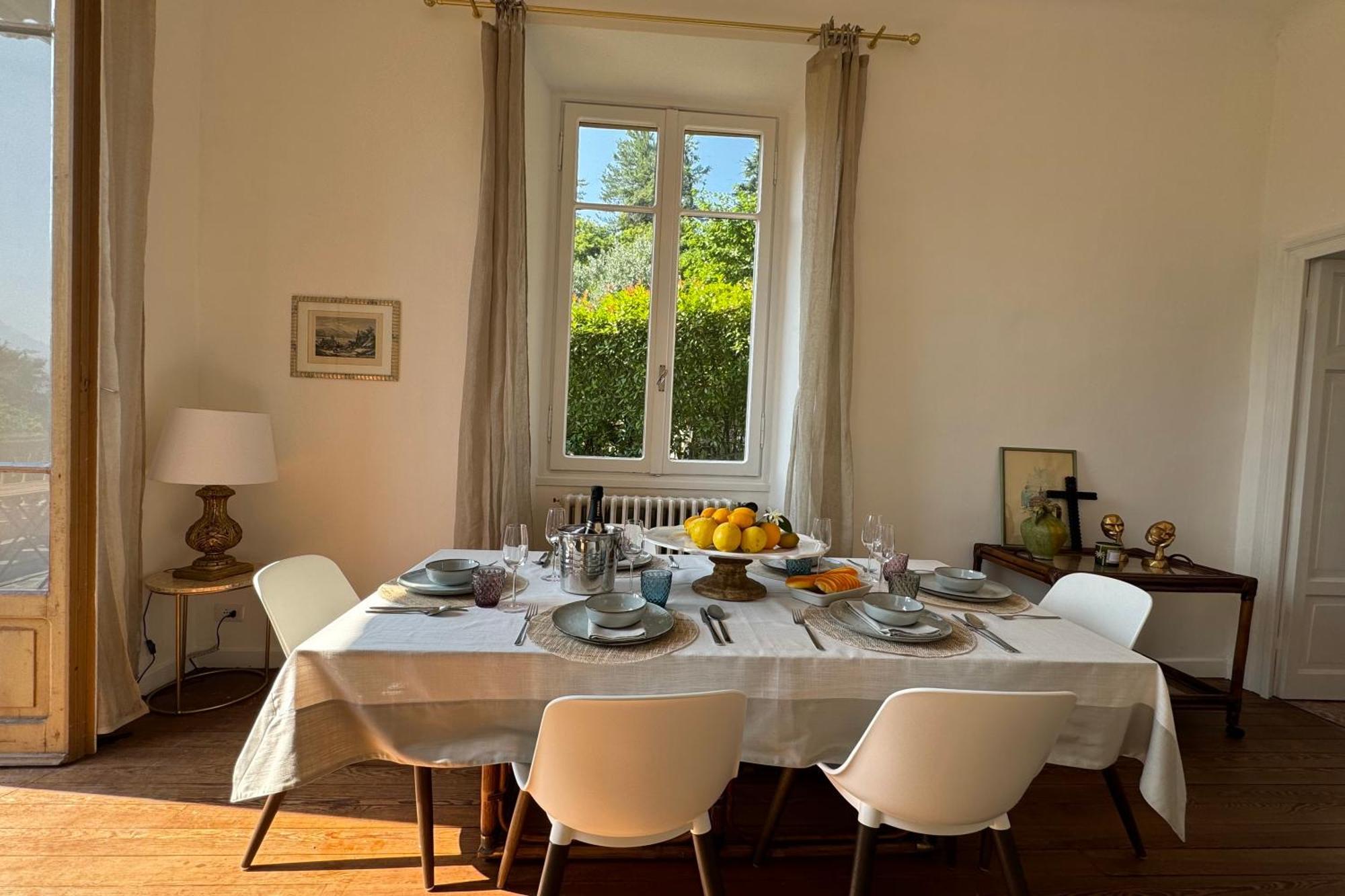 Apartment Giardino Floreale Di - Happy
