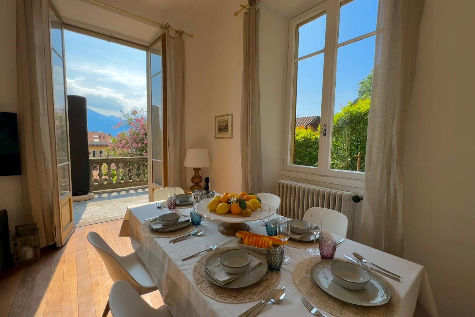 Apartment Giardino Floreale Di - Happy Menaggio