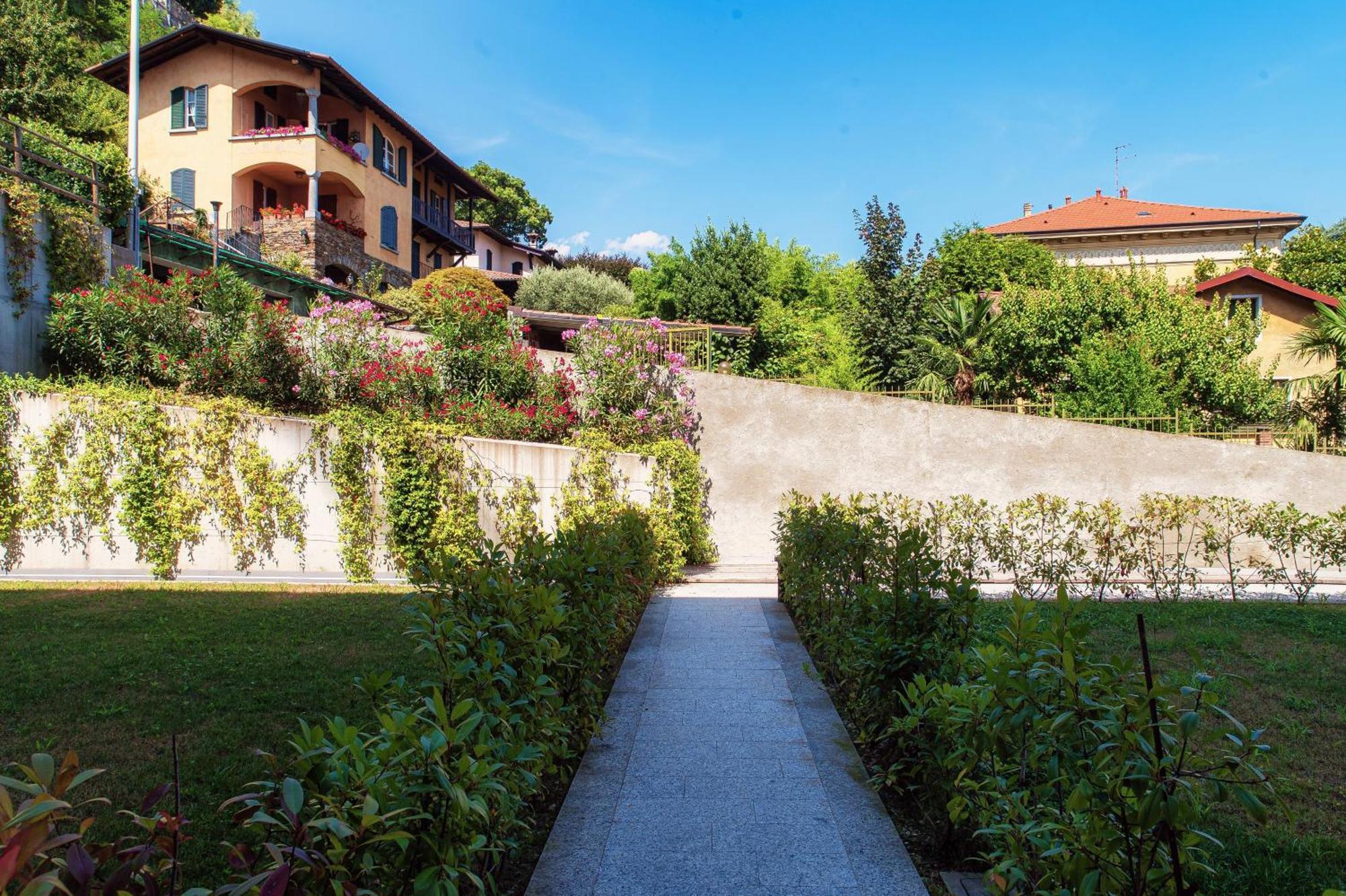 Appartamento Casa Sofia - By Myhomeincomo *