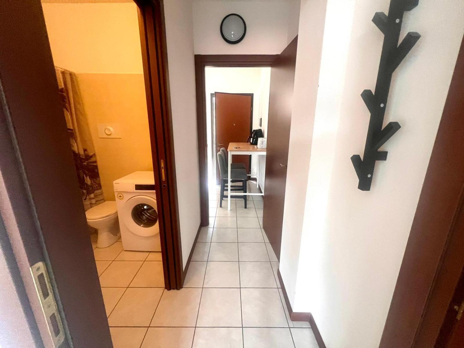 Apartment Como Lake With Two People Lake View And Near Beach Acquaseria