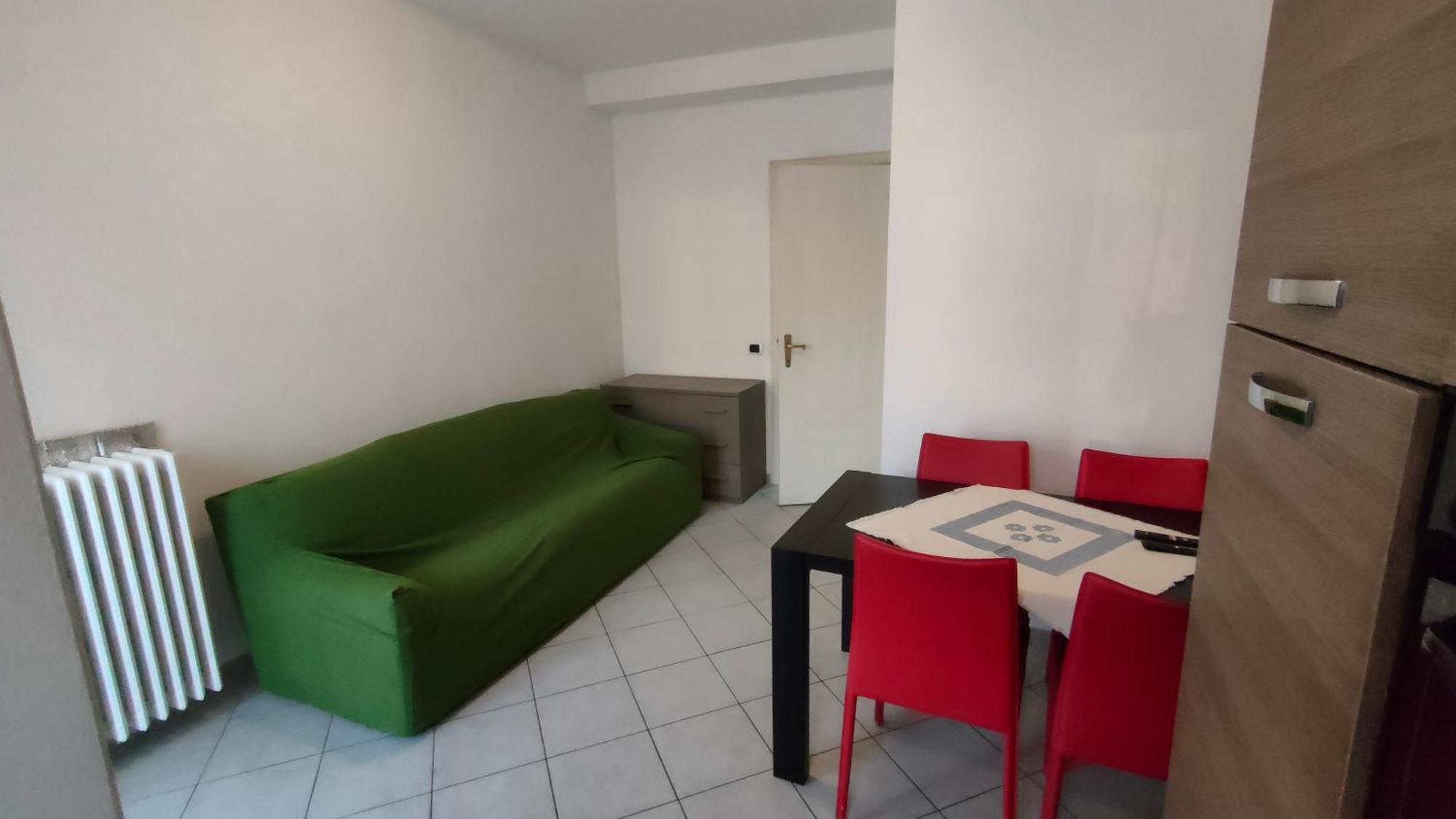 250 M Dal - Turati 98 - Free Wifi * Lecco