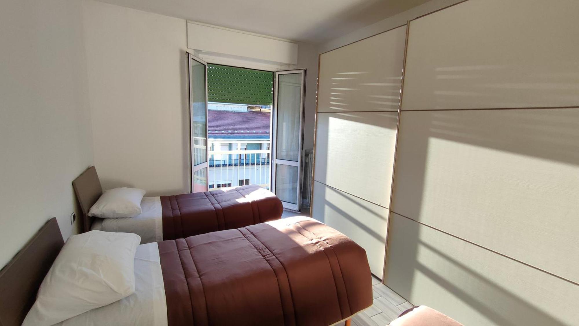 250 M Dal - Turati 98 - Free Wifi * Lecco