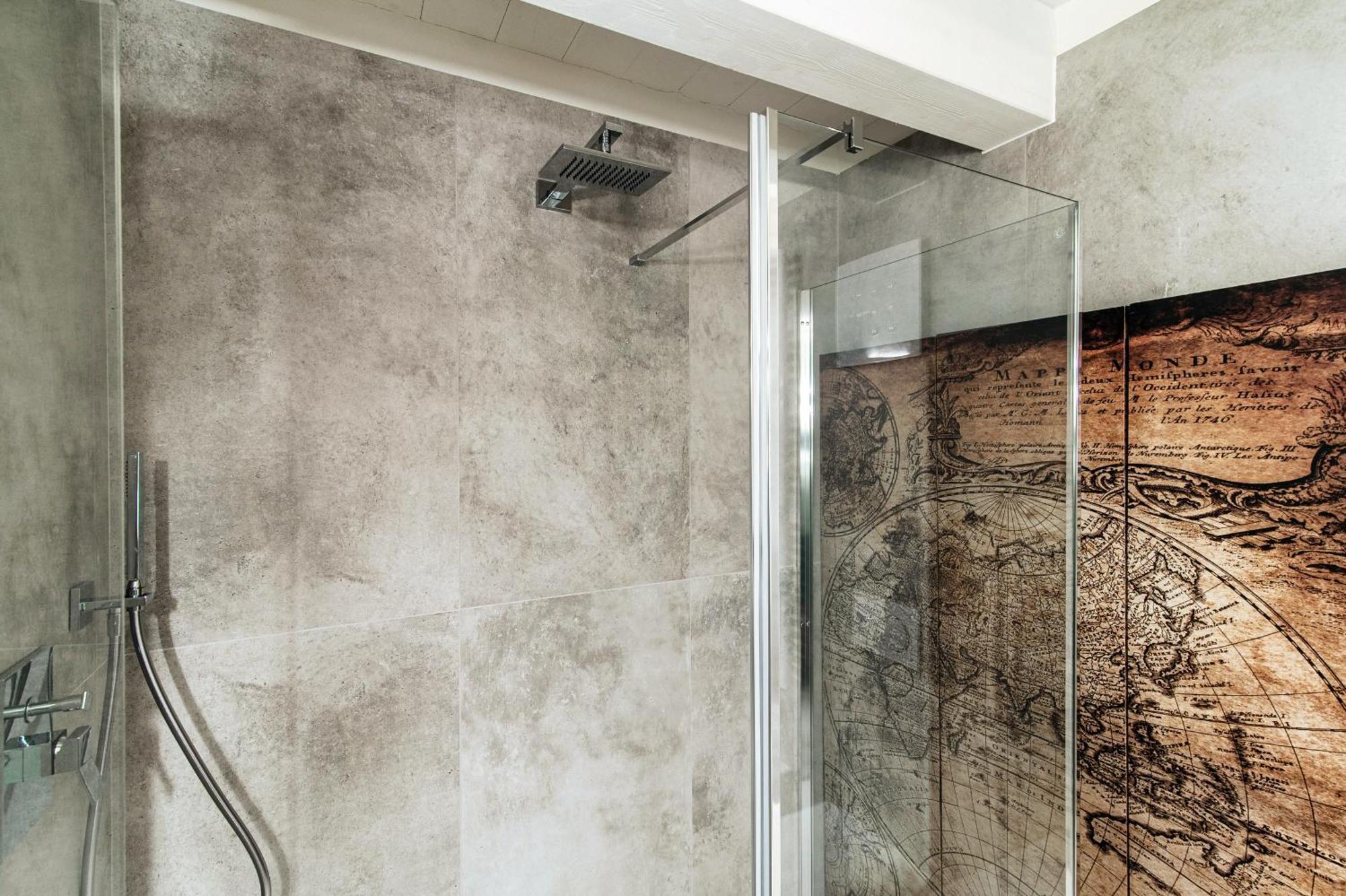 Apartment Diaz 8 - By Myhomeincomo Como
