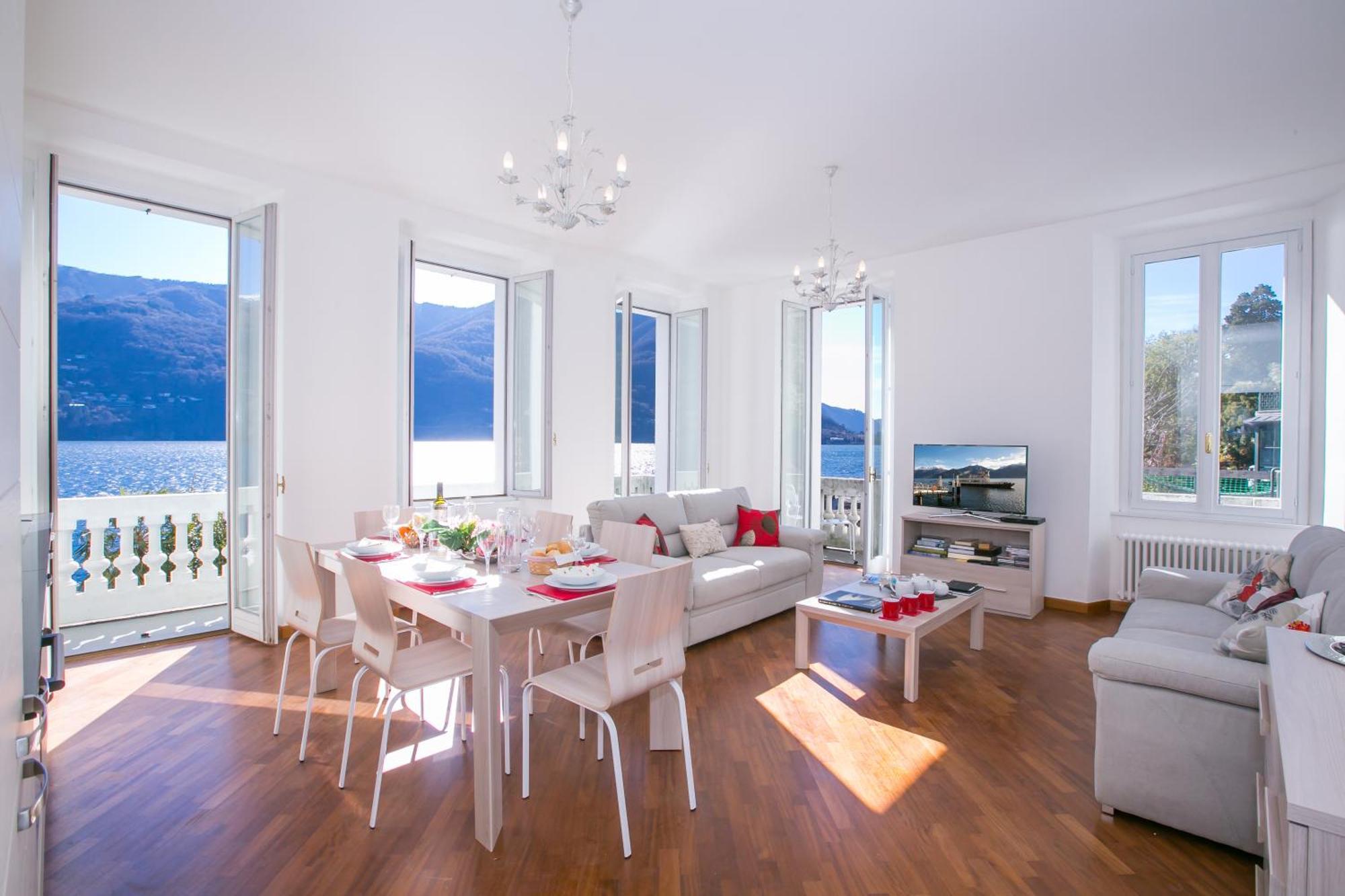 Apartment Larius Balcone