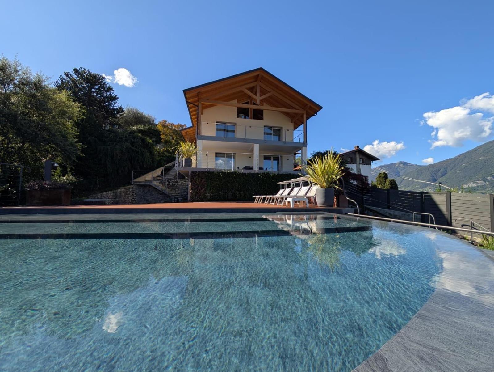 Cosima In With Private Pool By Rent Bellagio