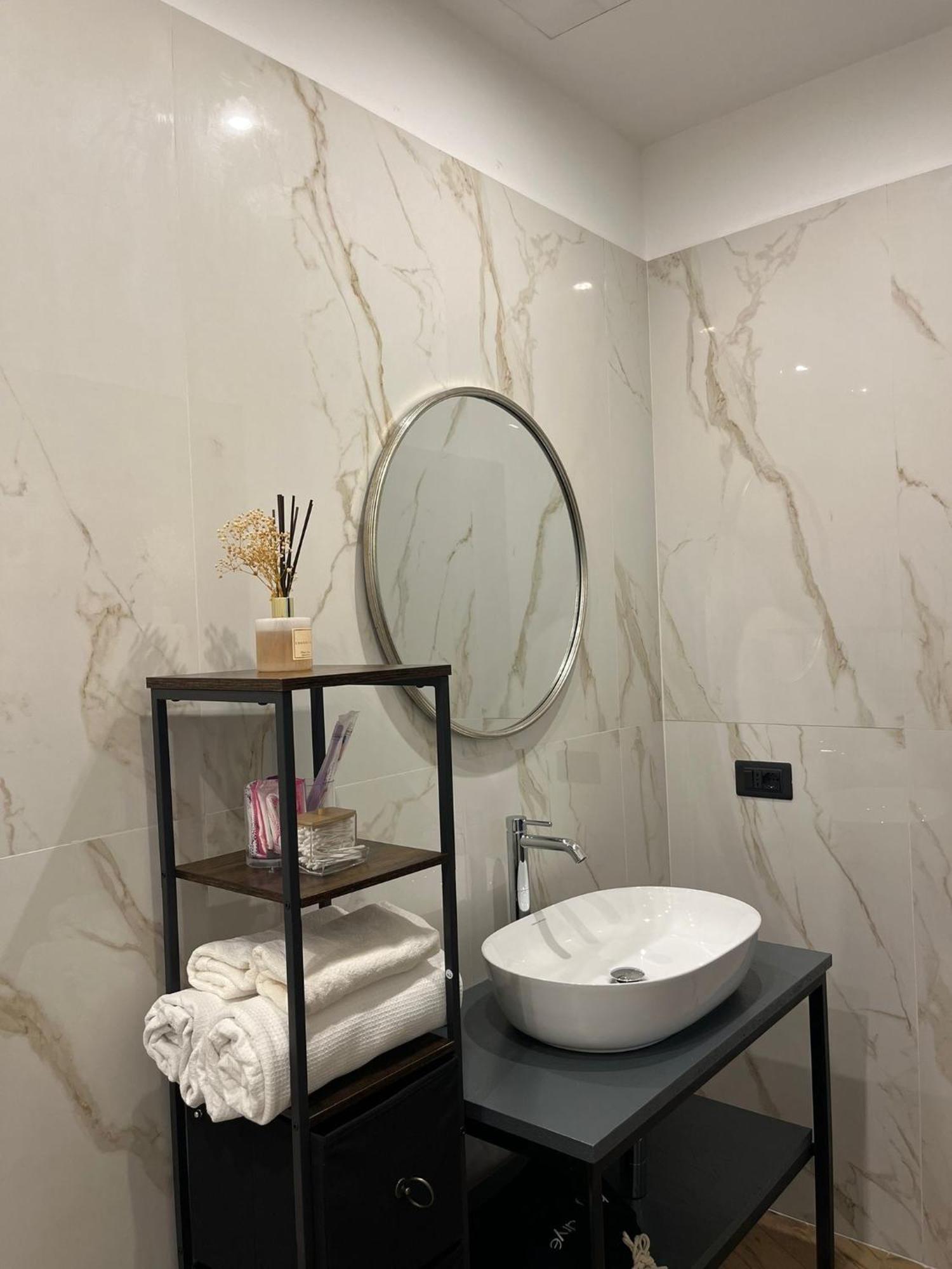 Angelina's Suite&spa Con Parcheggio Privato Apartment