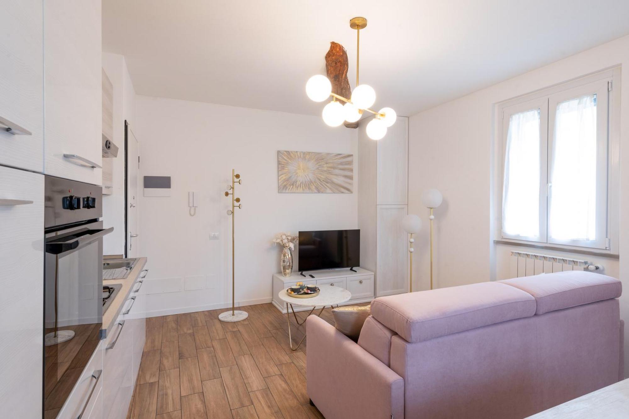 Lora Flowers Suite, Free Parking,self Check In, 5