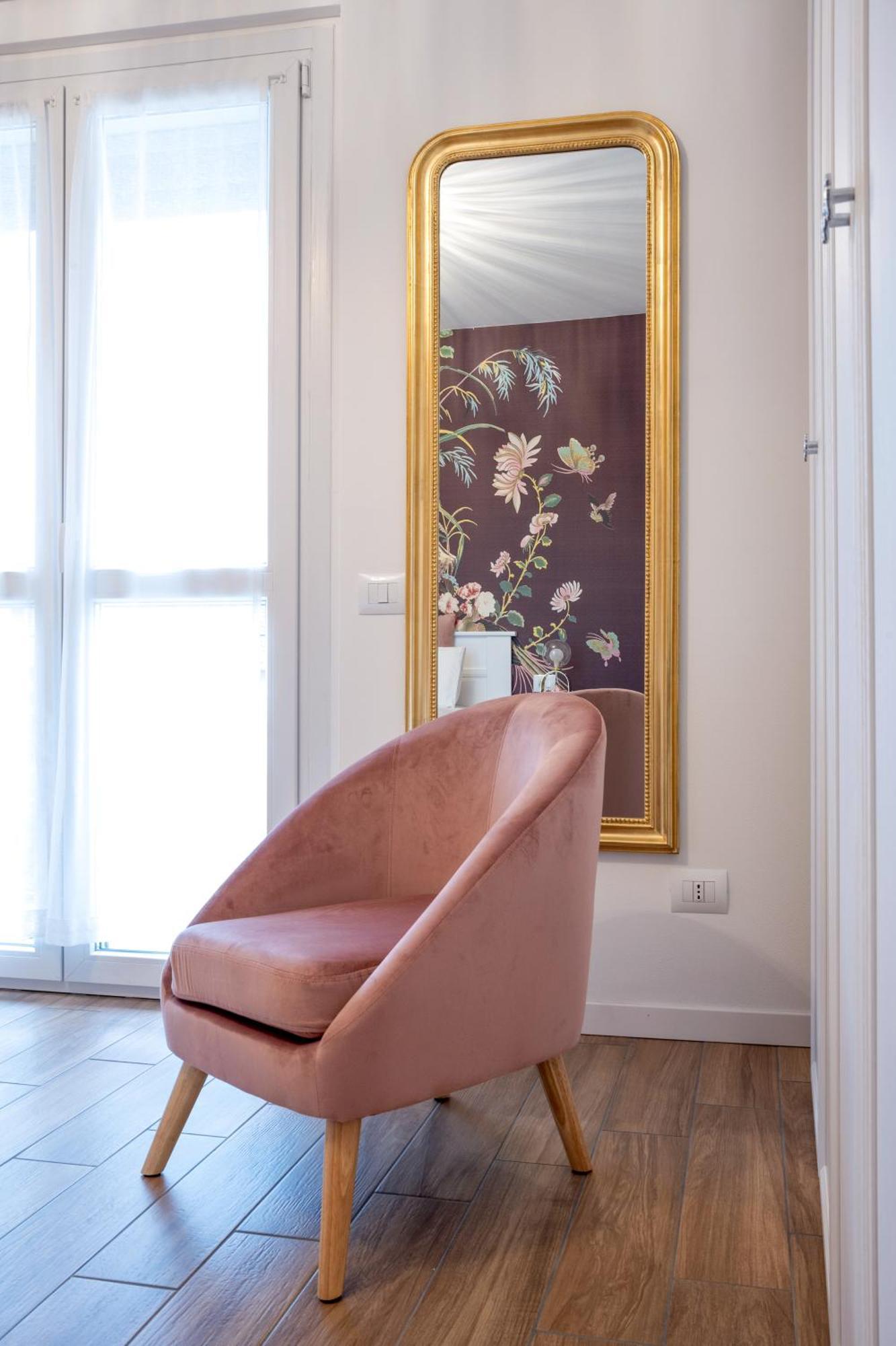 Lora Flowers Suite, Free Parking,self Check In, 5