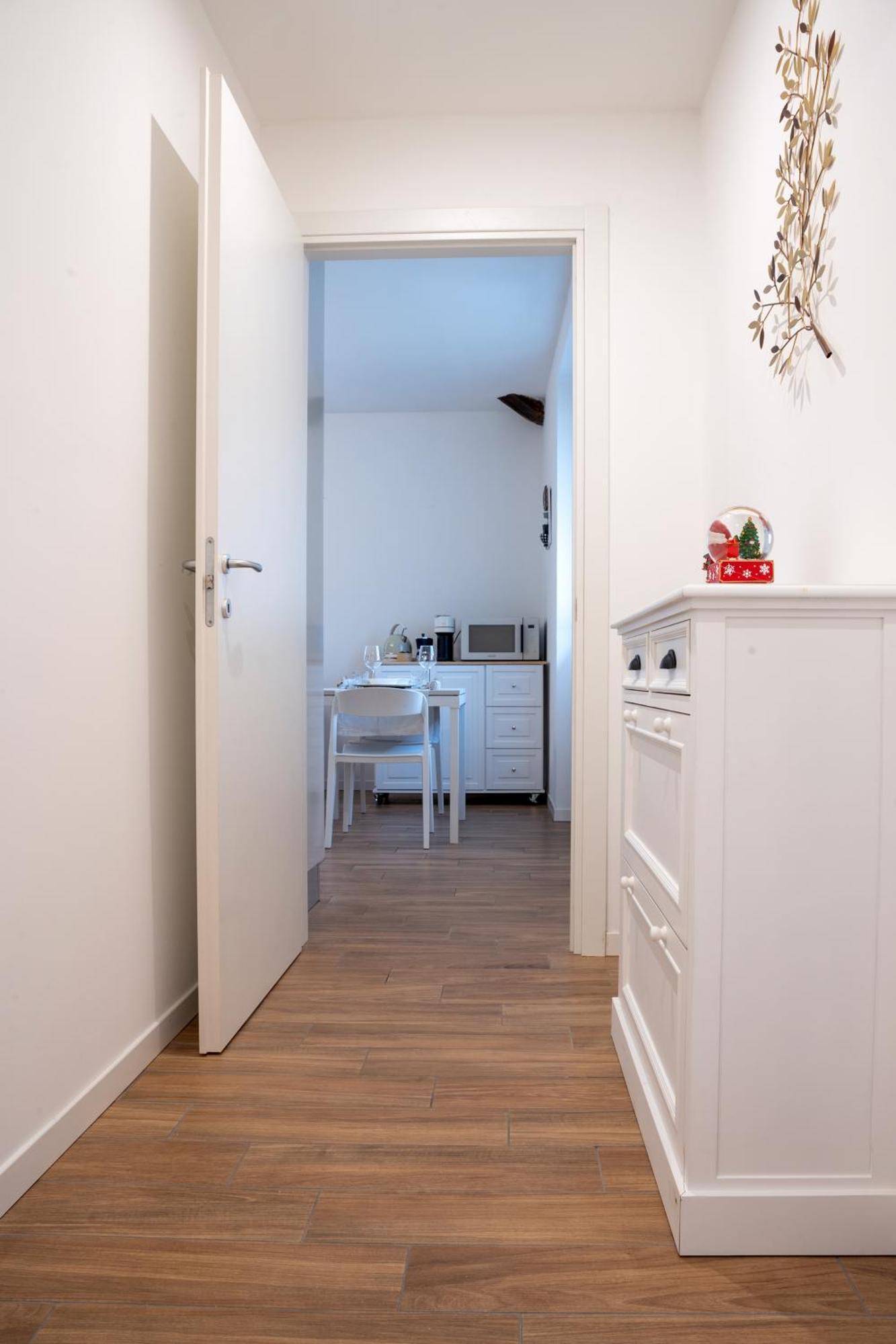 Apartment Lora Flowers Suite, Free Parking,self Check In, 5