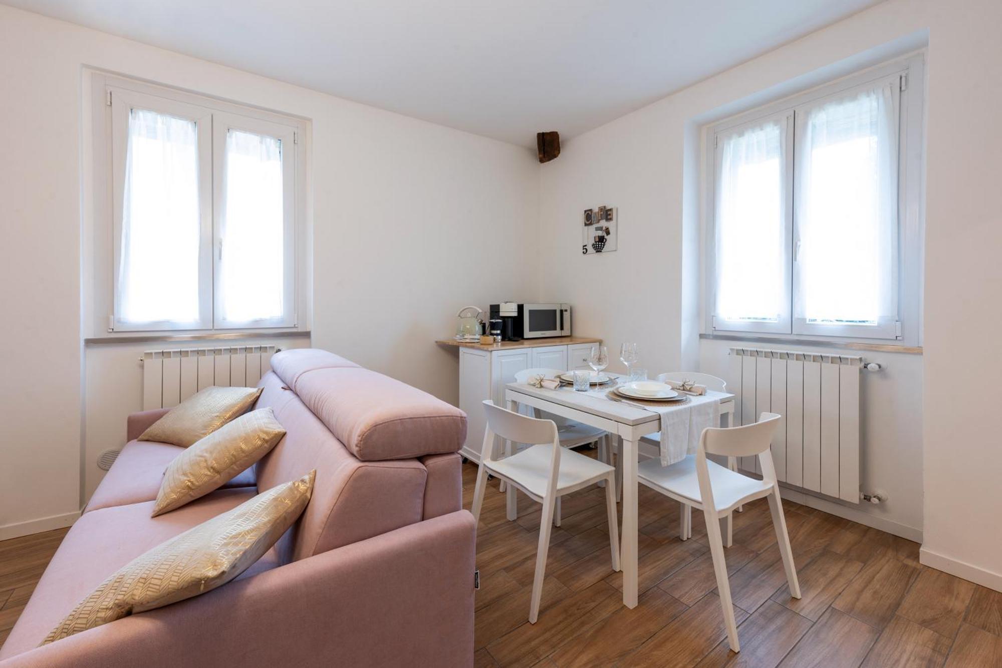 Apartment Lora Flowers Suite, Free Parking,self Check In, 5 *