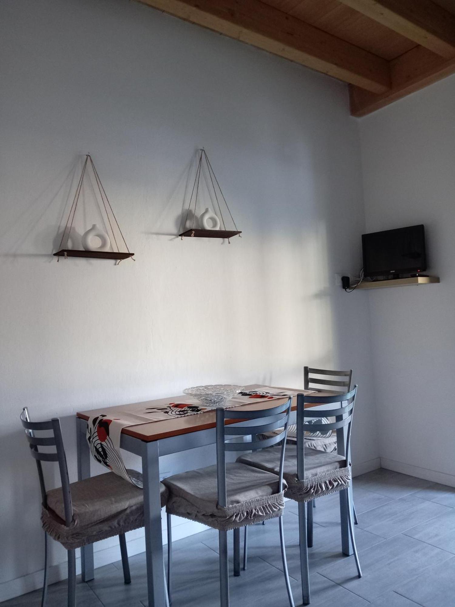 Carlotta House-lt Bellano