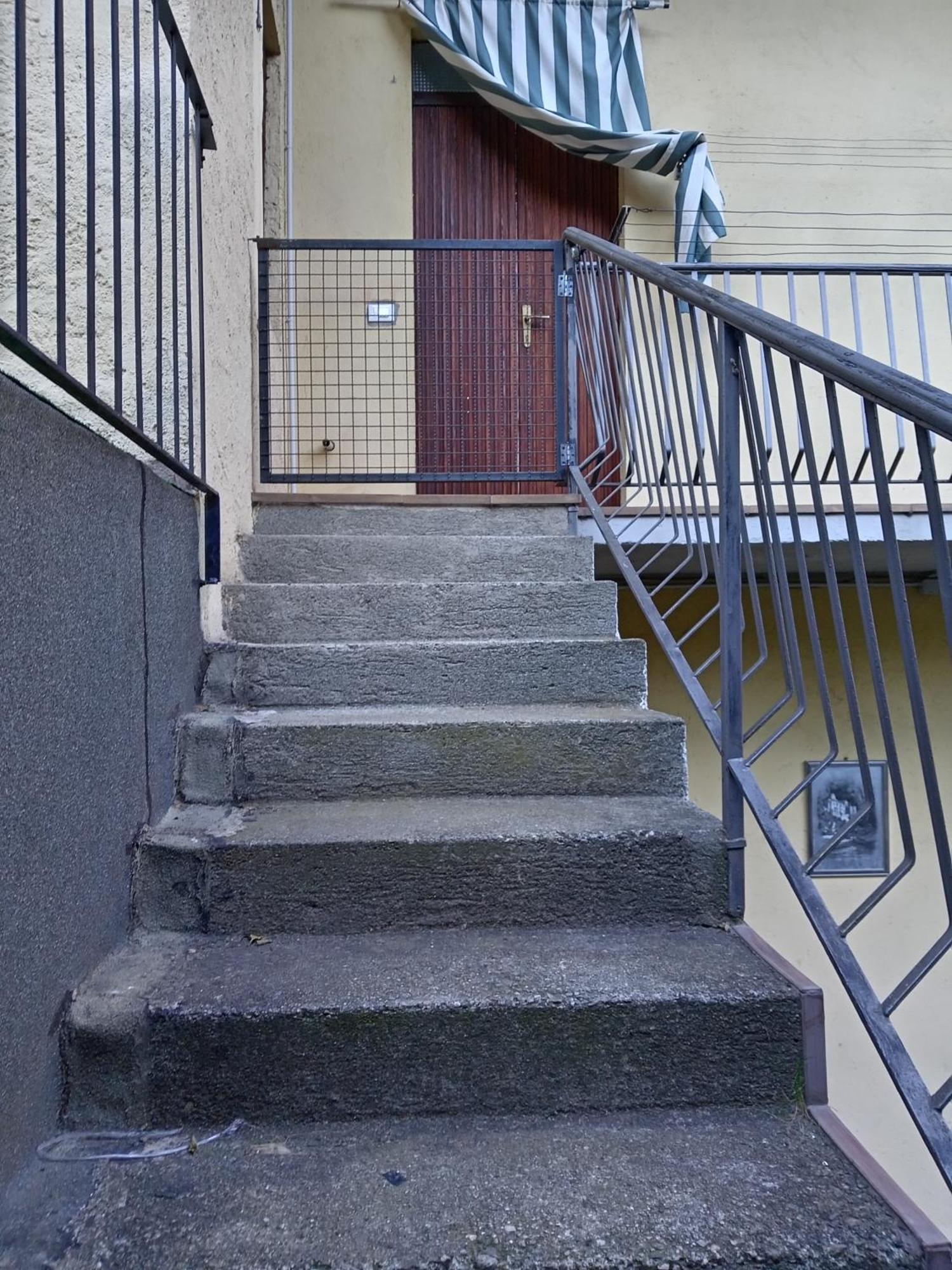 Carlotta House-lt Apartment *