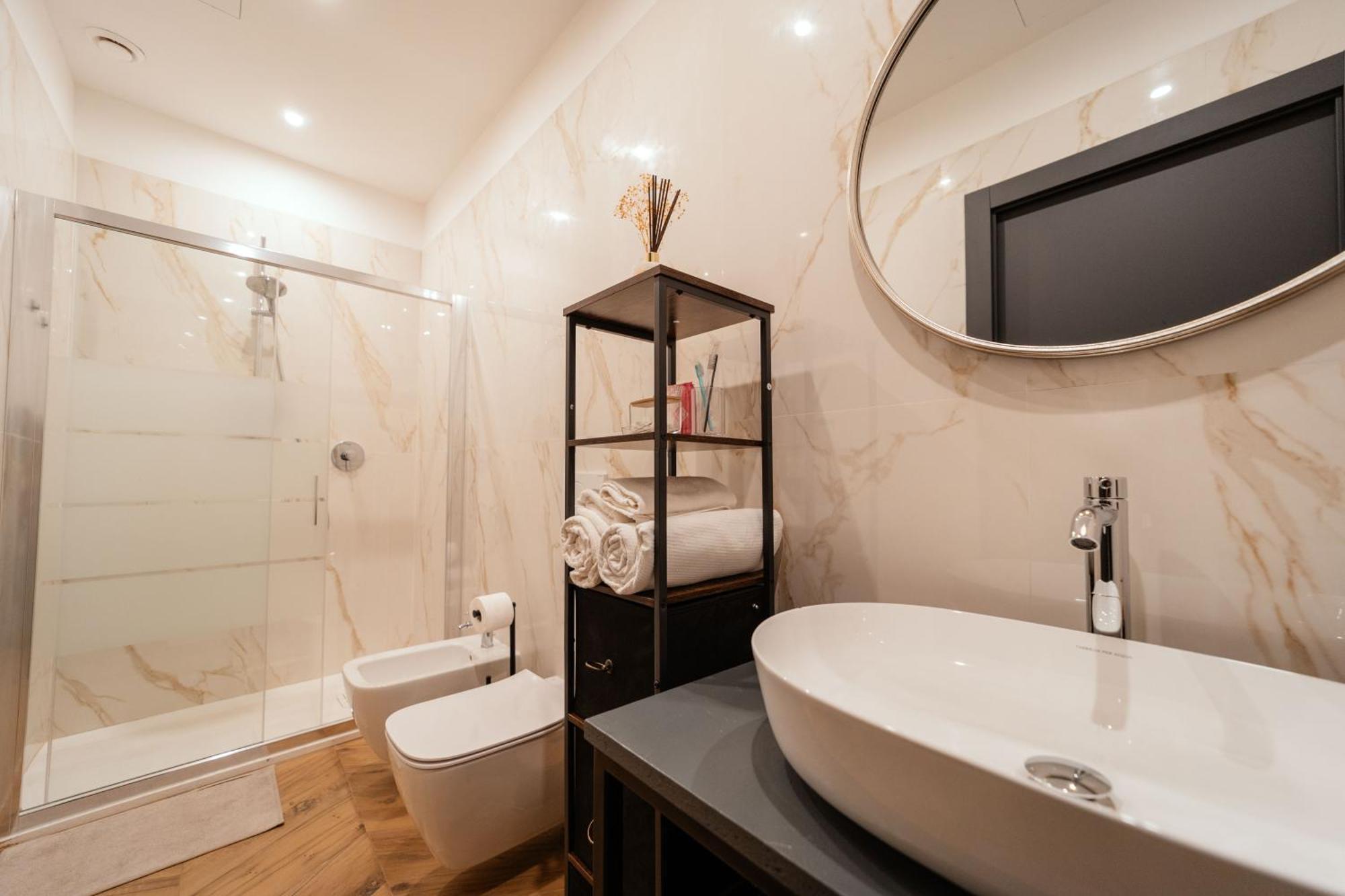 Angelina's Suite&spa Con Parcheggio Privato Apartment