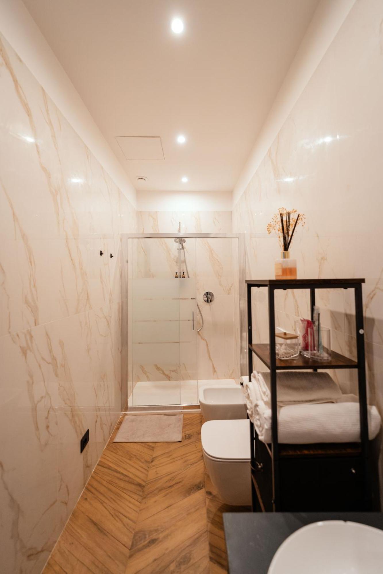 Angelina's Suite&spa Con Parcheggio Privato *