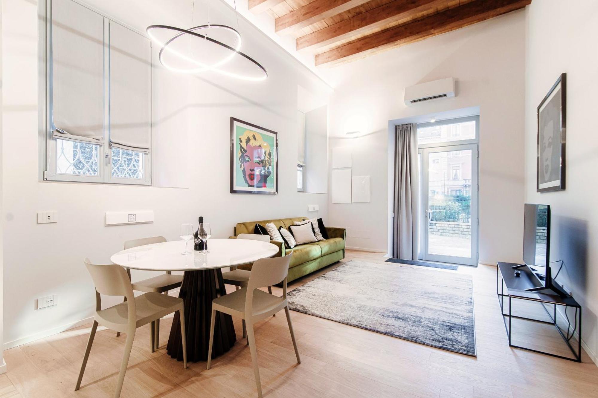 Mmm Palazzo Diaz - The House Of Travelers