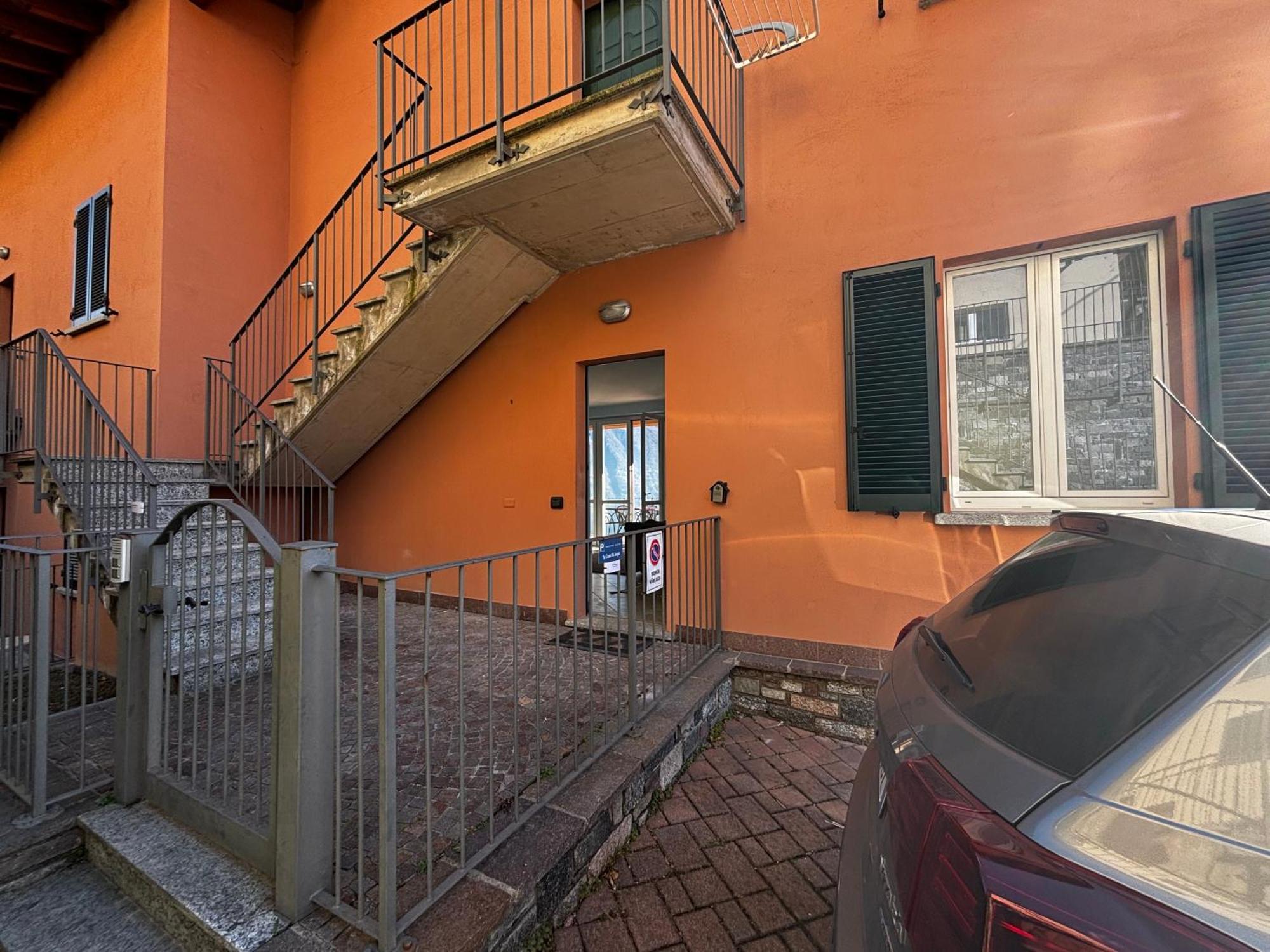 Apartment With Swimming Pool, View, Parking - Larihome A72 San Siro (Lombardy)