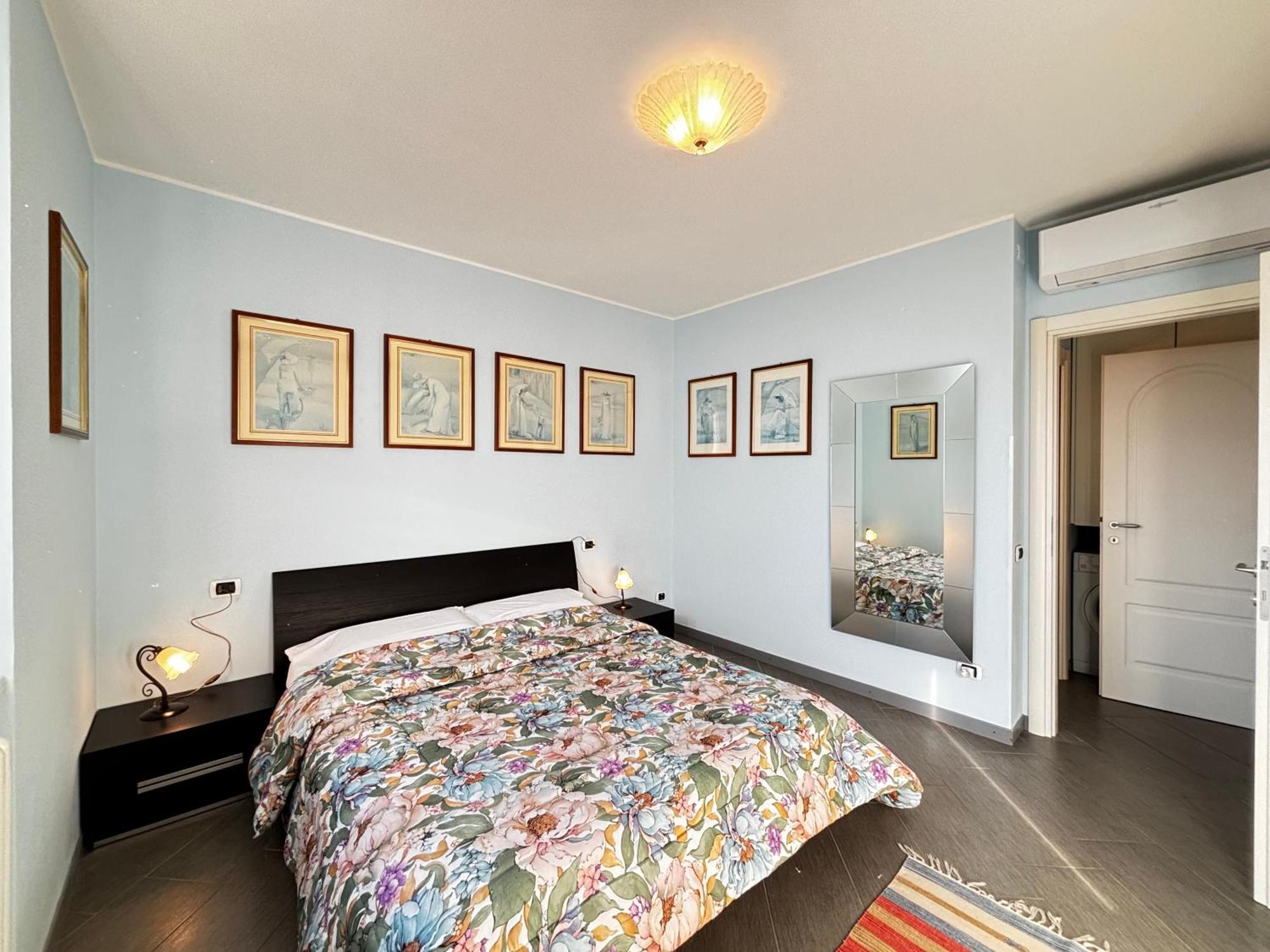 Apartment With Swimming Pool, View, Parking - Larihome A72
