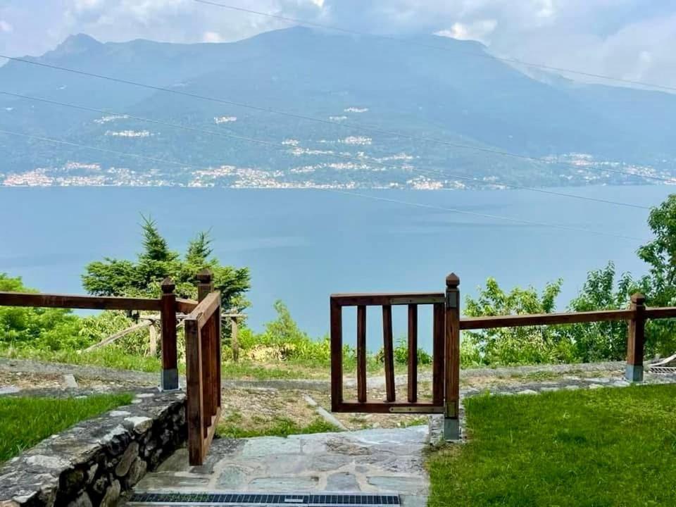 By The Pool With Stunning View *