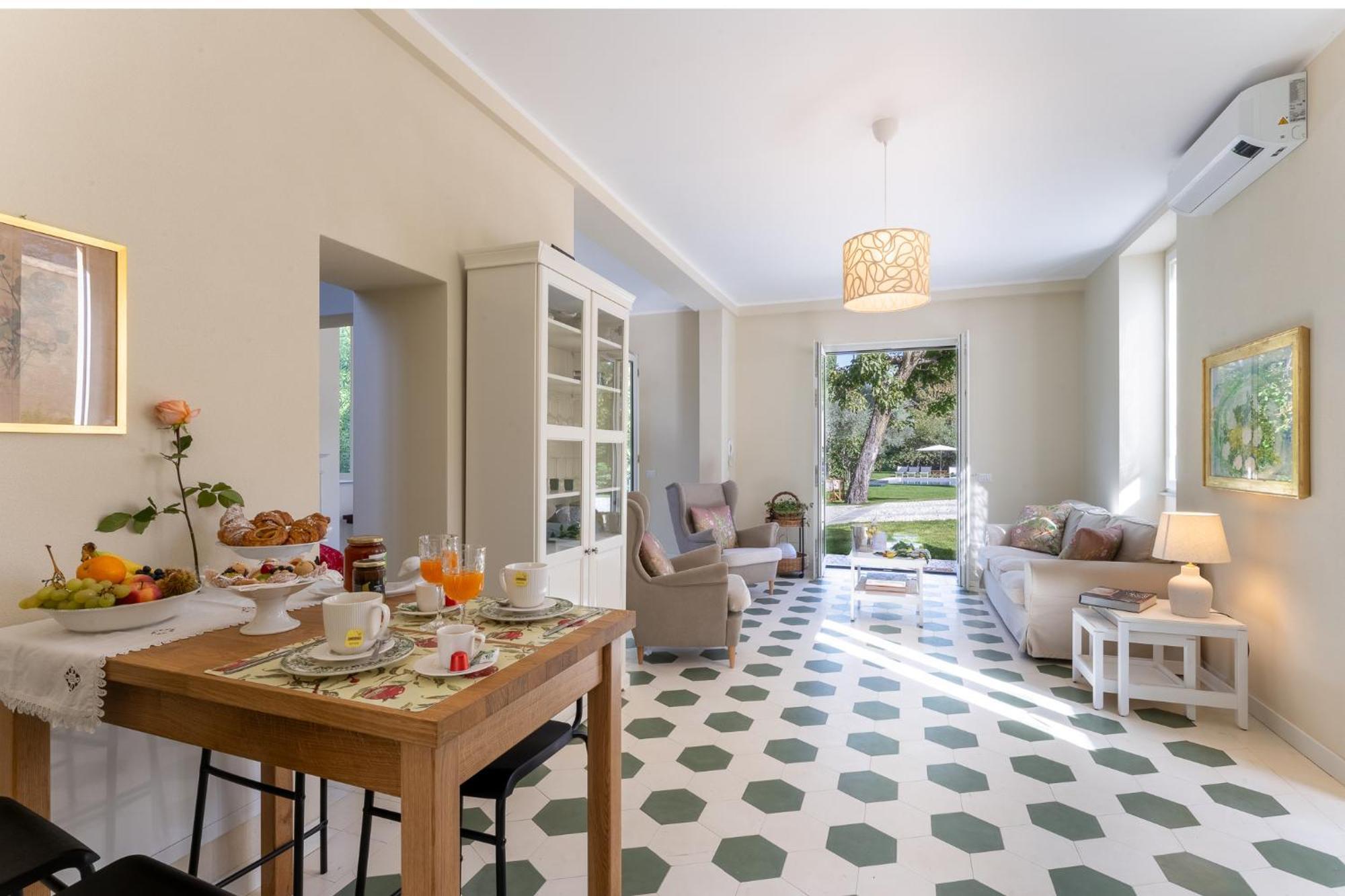 Lilla - Luxury Pool And Wine With View Villa Bellagio