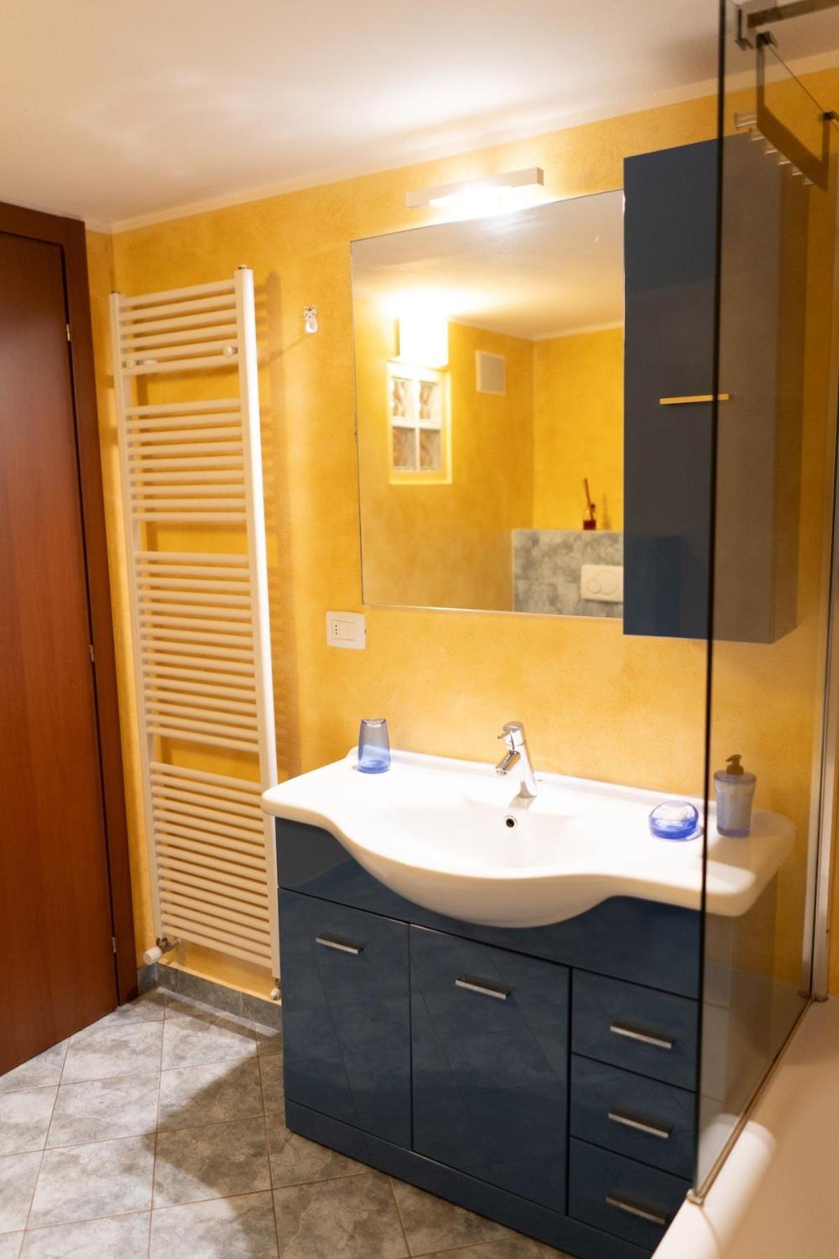Color House Vista Apartment Brienno