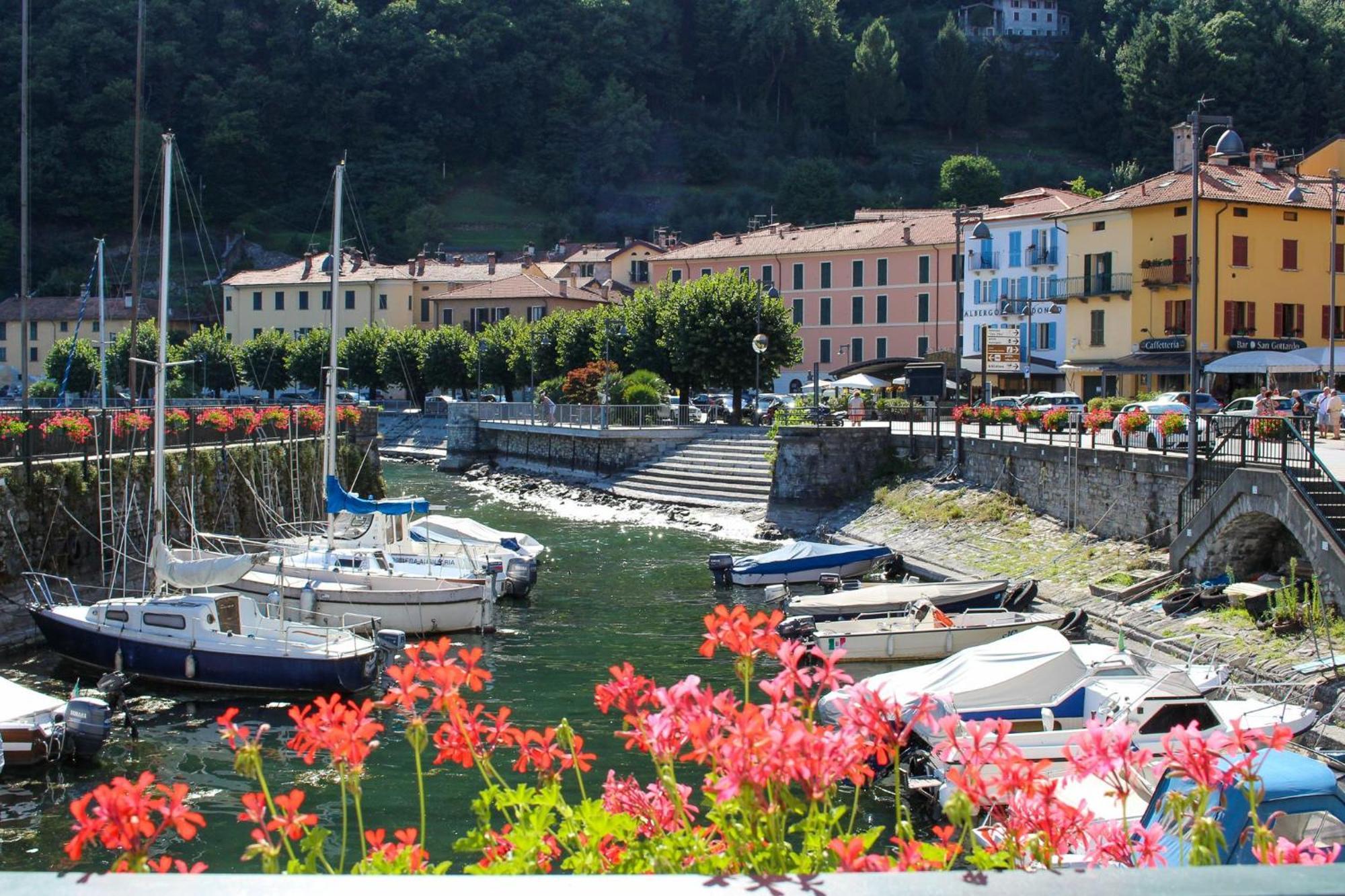 Piazzetta Dongo