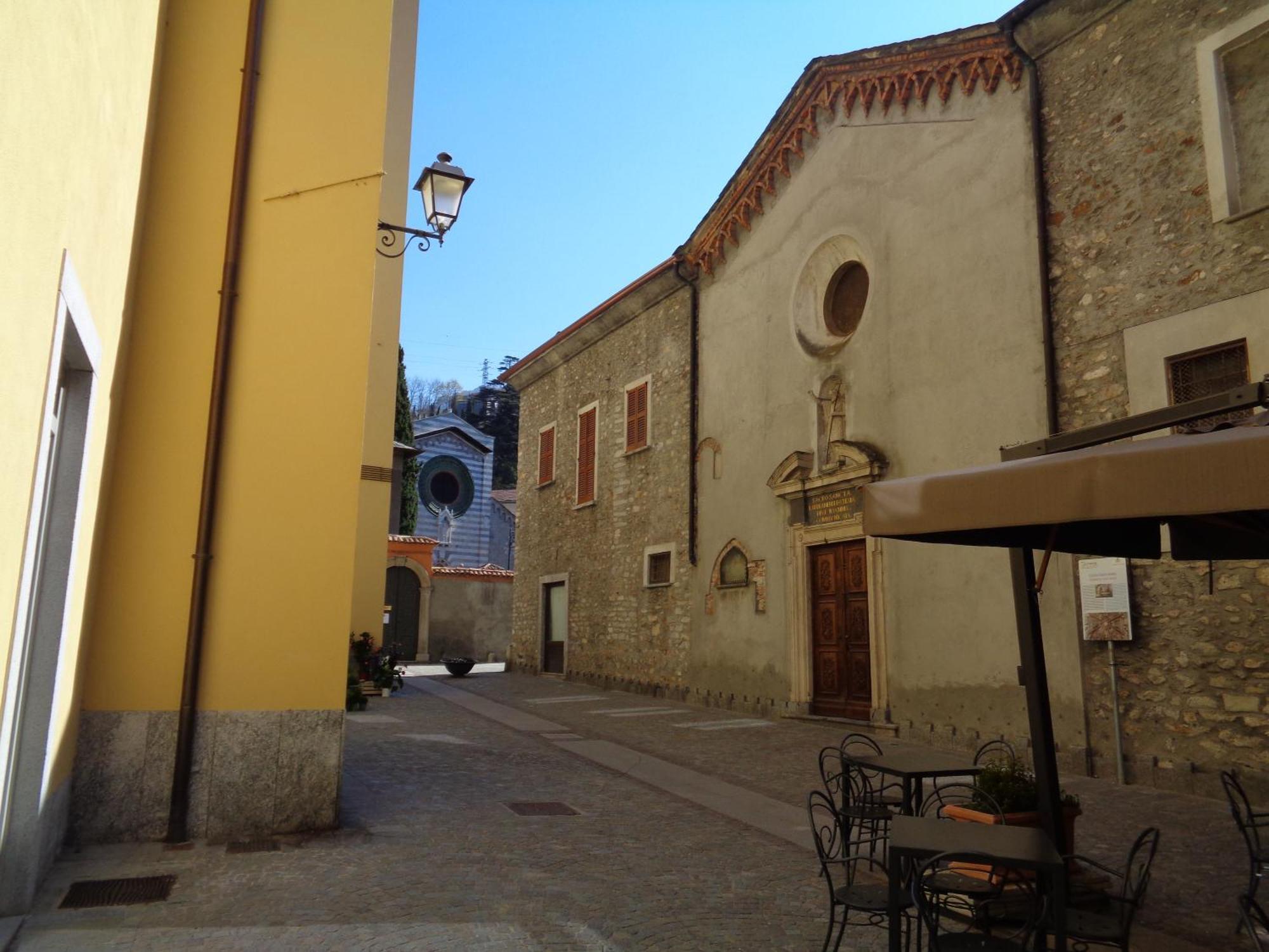 Apartment Historic Center Modern Bellano
