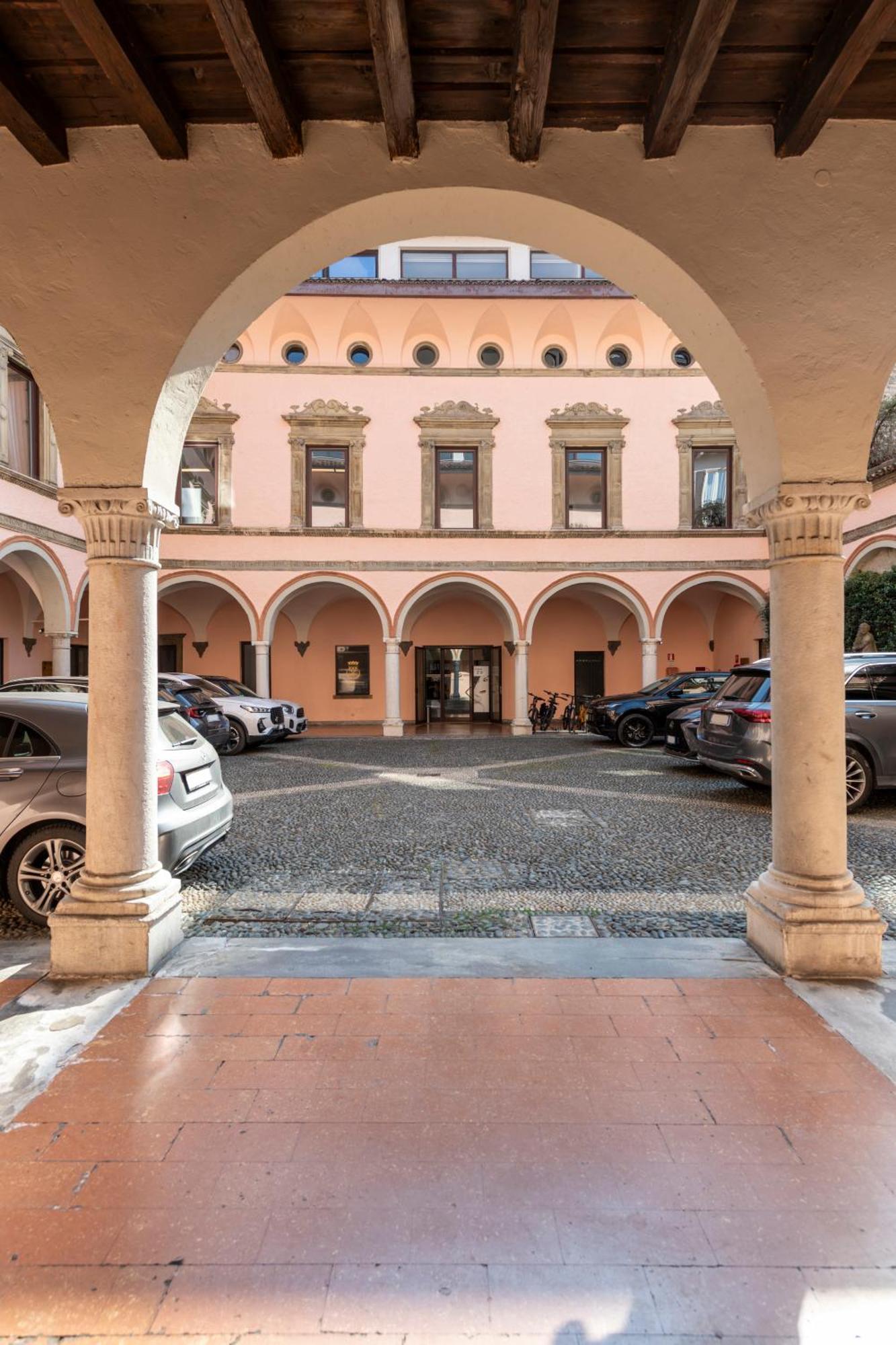 Apartment Boutique Rusconi Palace