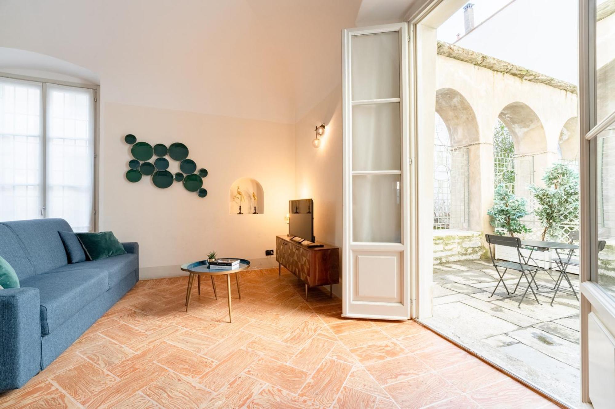 Palazzo Odescalchi By Wonderful Italy * Como