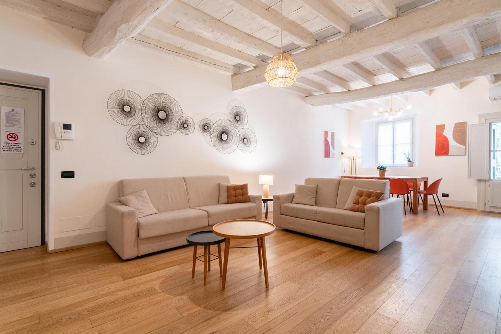 Palazzo Odescalchi By Wonderful Italy * Como