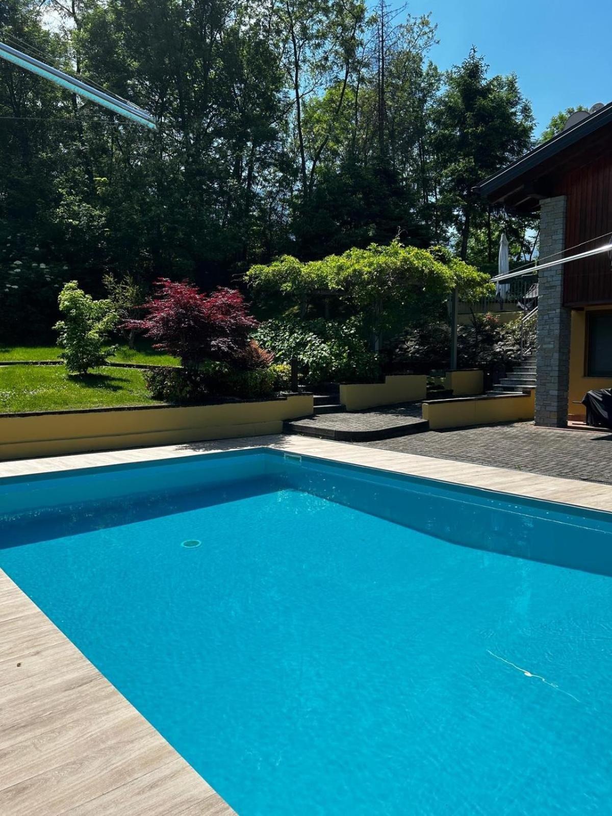 Salici, Pool & Garden Villa Colico